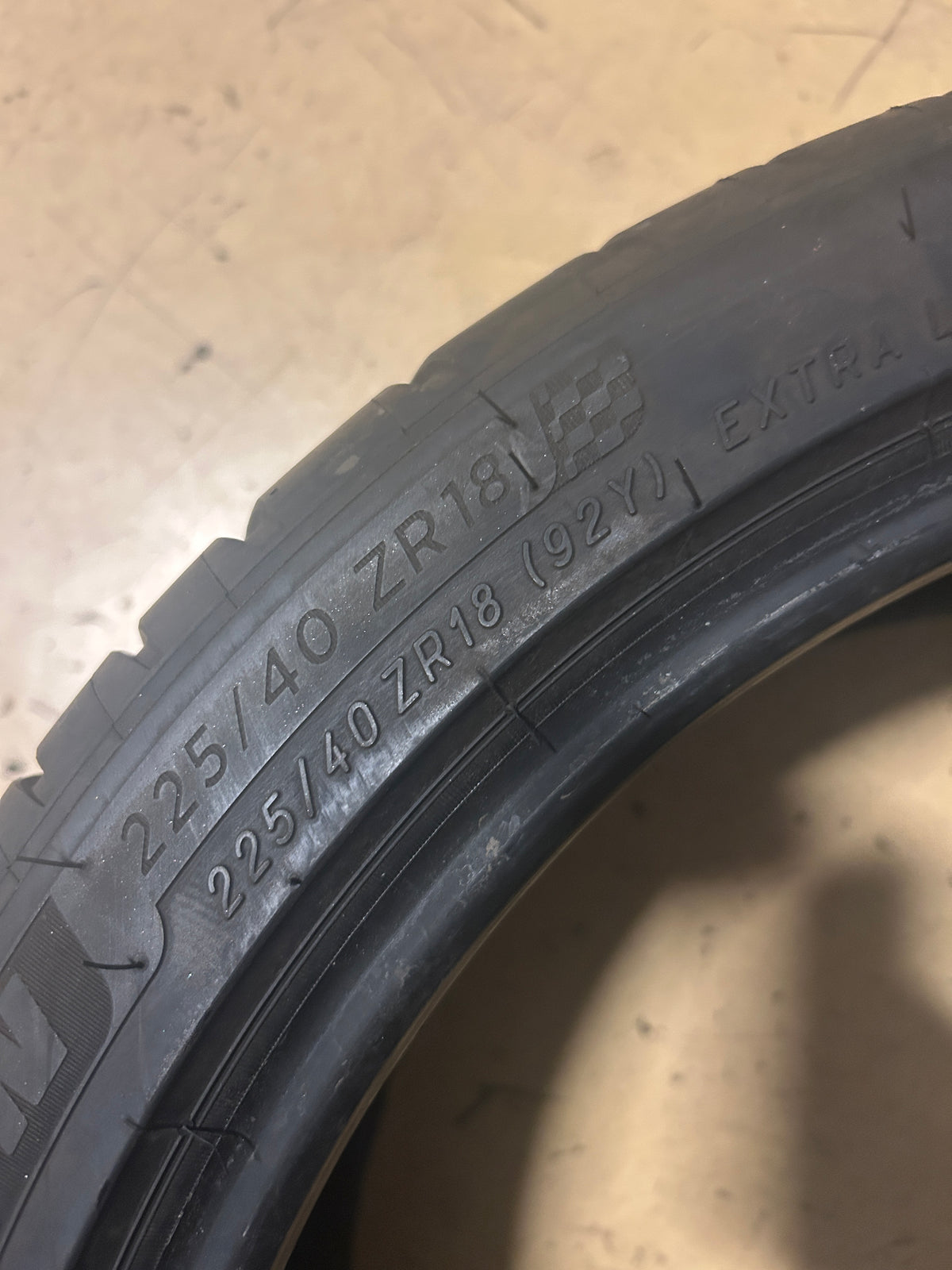 8/32" USED MICHELIN PILOT SPORT 4S BSW P 225 40 18 92Y XL PERFORMANCE TIRE 02717
