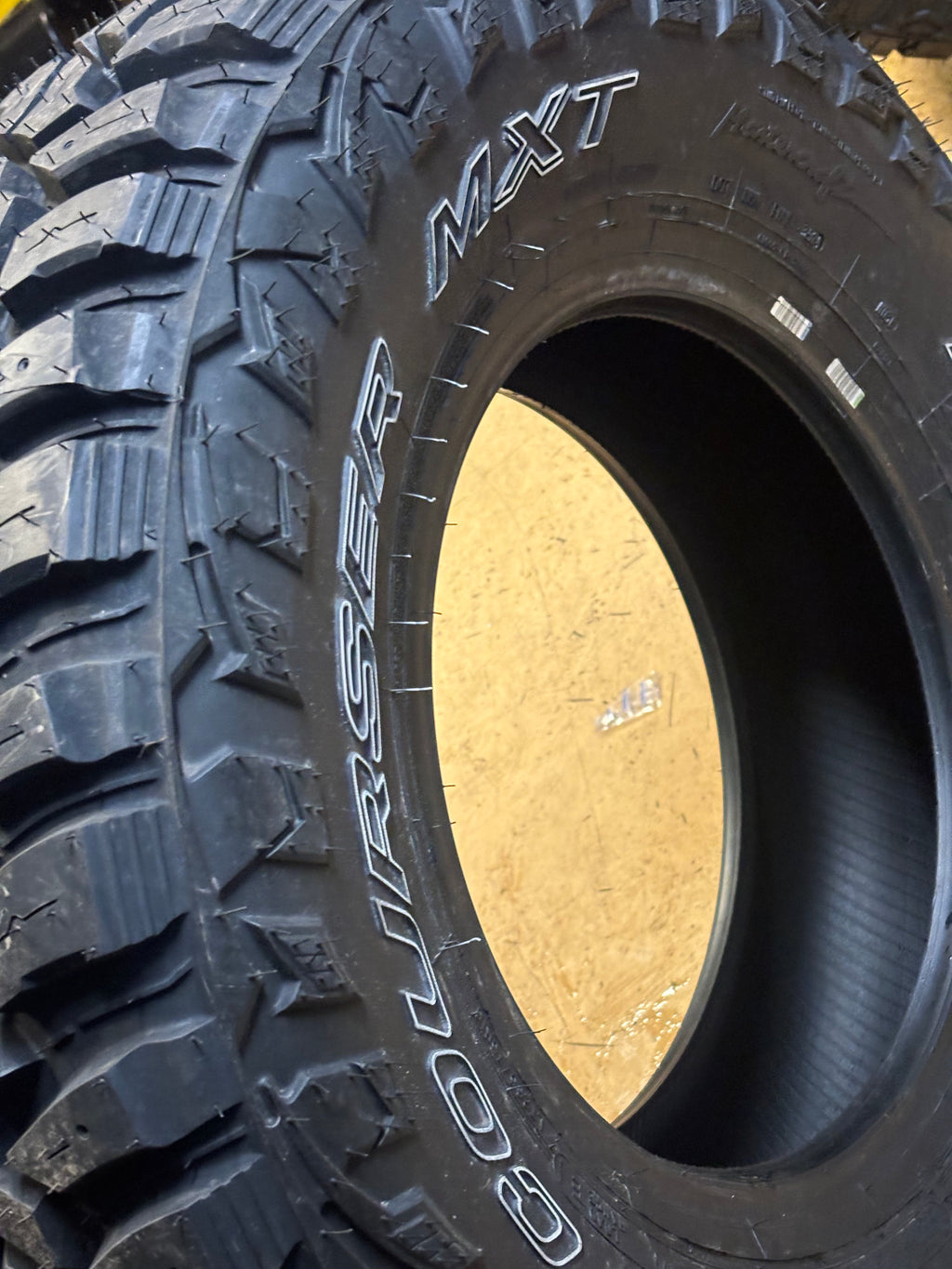 MASTERCRAFT COURSER MXT RWL LT 265 75 16 123/120Q LRE 10PLY MUD TERRAIN TIRE 175034009