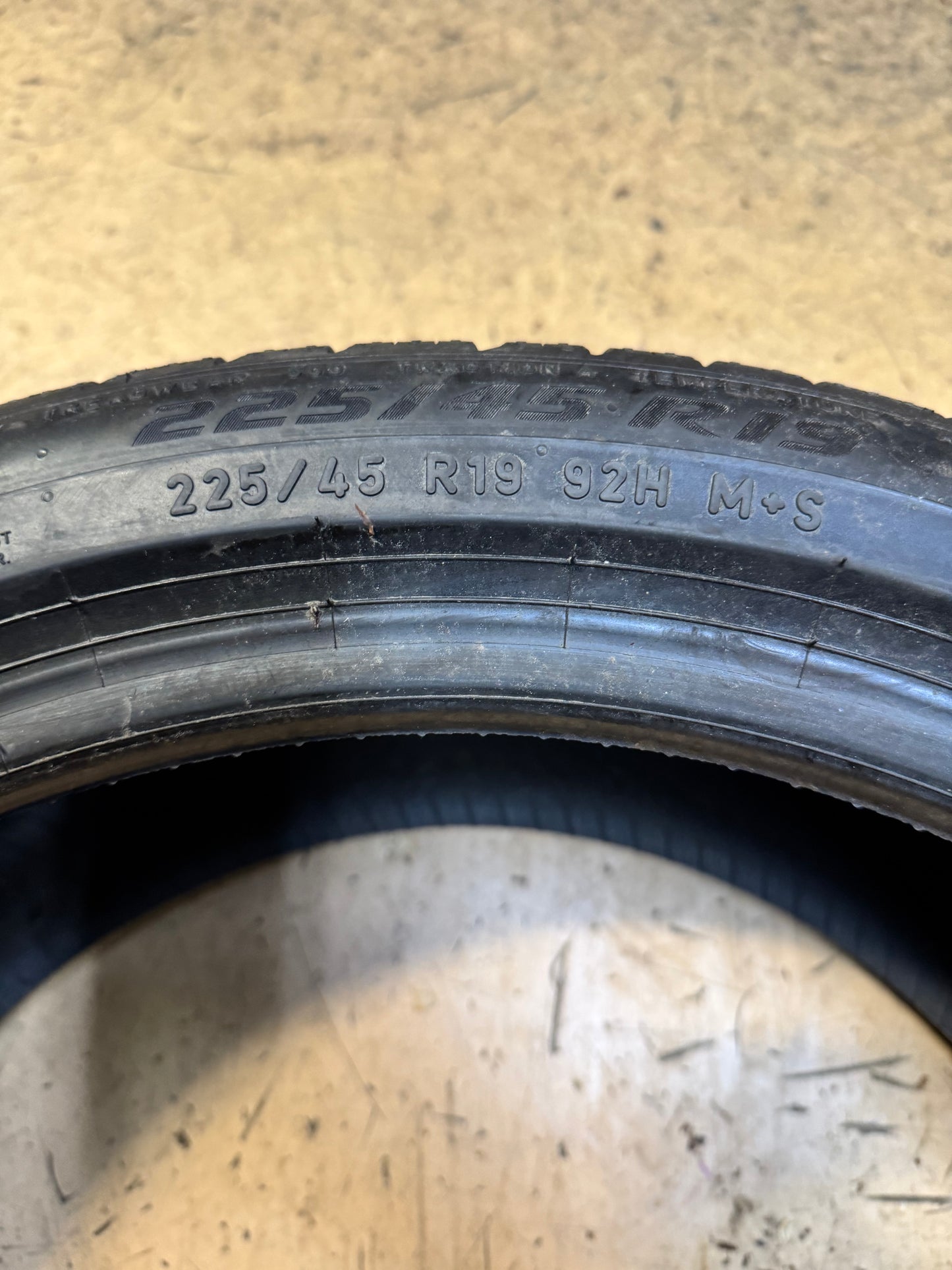 PIRELLI SCORPION ZERO ALL SEASON BSW P  225 45 19 92H ALL SEASON TIRE 3848000