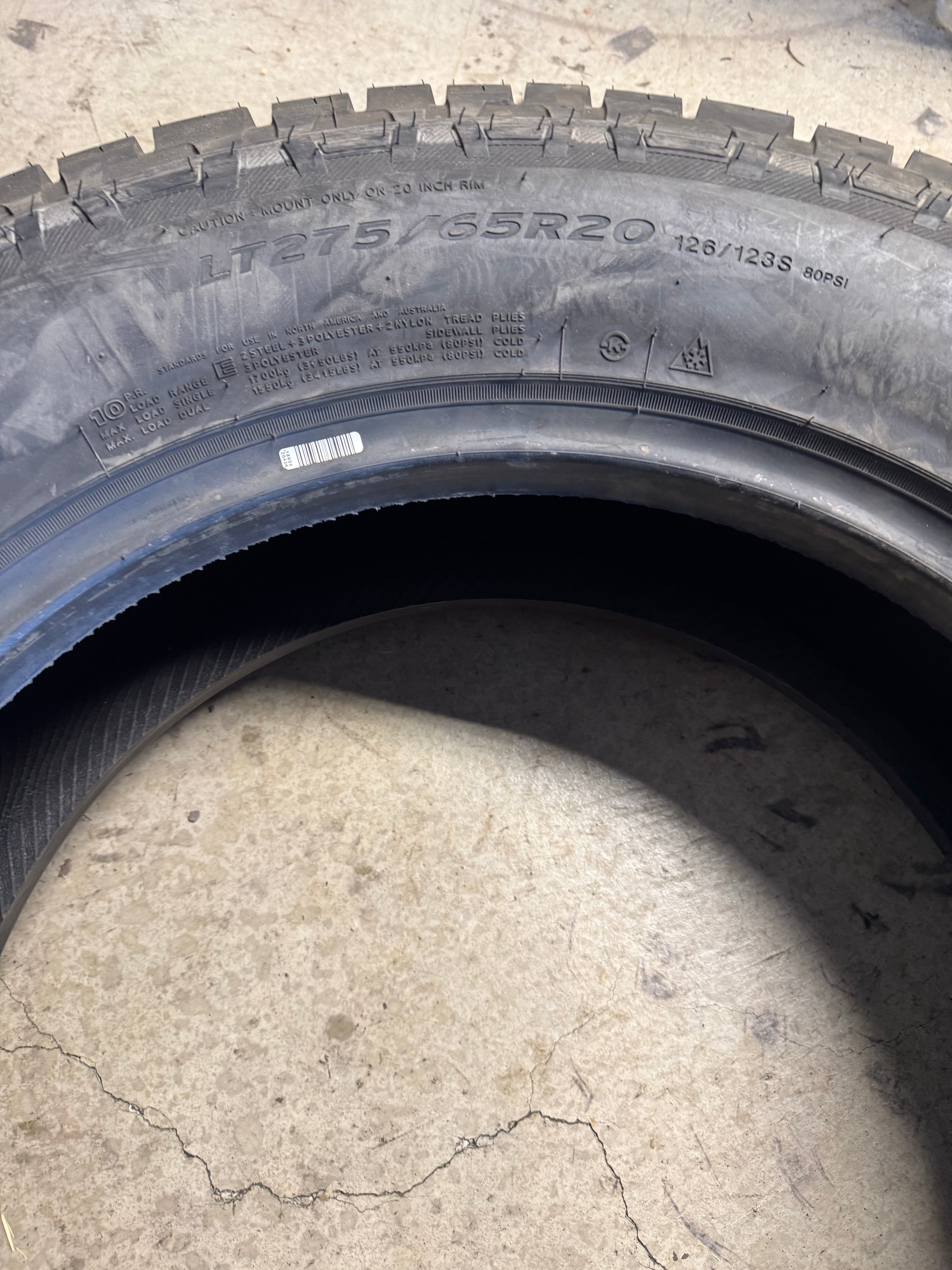 NOS PATHFINDER ALL TERRAIN OWL LT 275 65 20 120/123S 10PLY TIRE 2020527