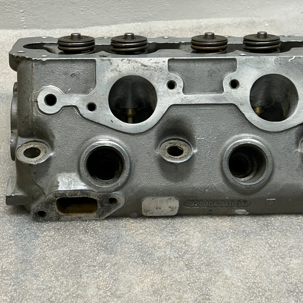 PORSCHE 928 S2 4.7L V8 CYLINDER HEAD MISSING PARTS 9281043483R