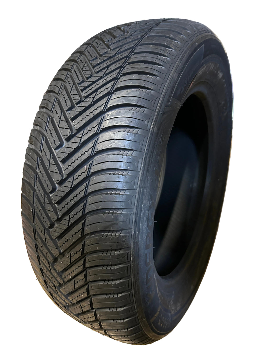 NOS HANKOOK KINERGY 4S2 BSW P 215 60 16 95V ALL WEATHER TIRE 1026994