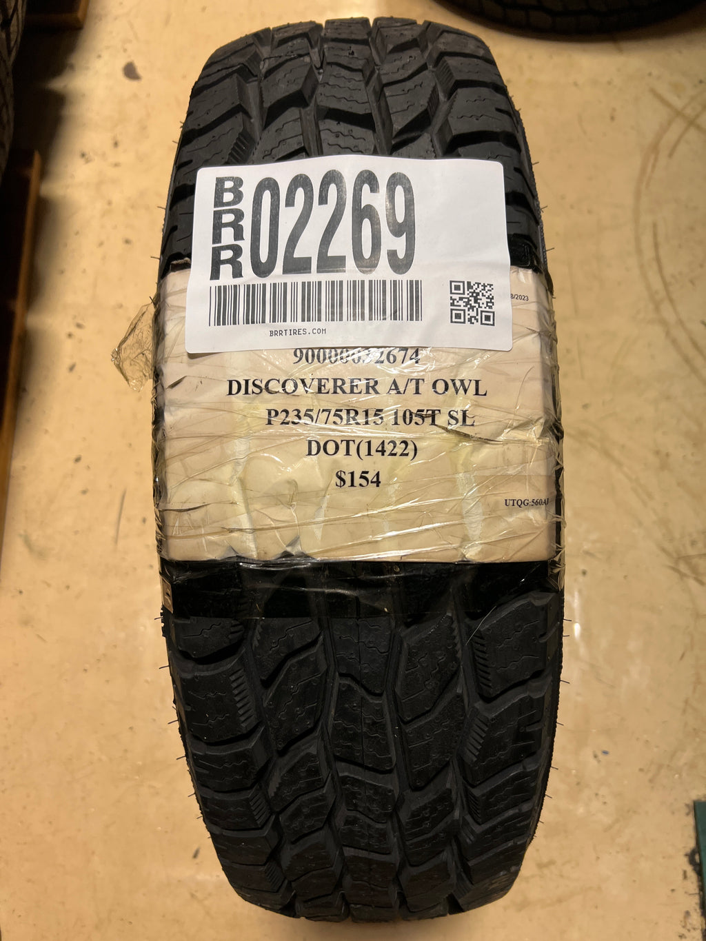 NEW COOPER DISCOVERER A/T OWL P 235 75 15 105T SL ALL TERRAIN TIRE 90000032674 (Copy)