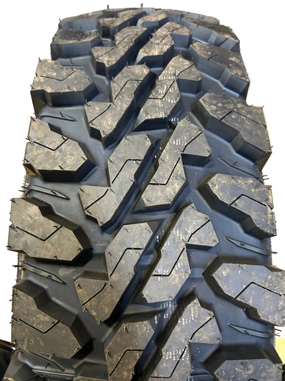 YOKOHAMA GEOLANDAR M/T G003 LT 255 85 16 123/120Q 10PLY MUD TIRE 110133349