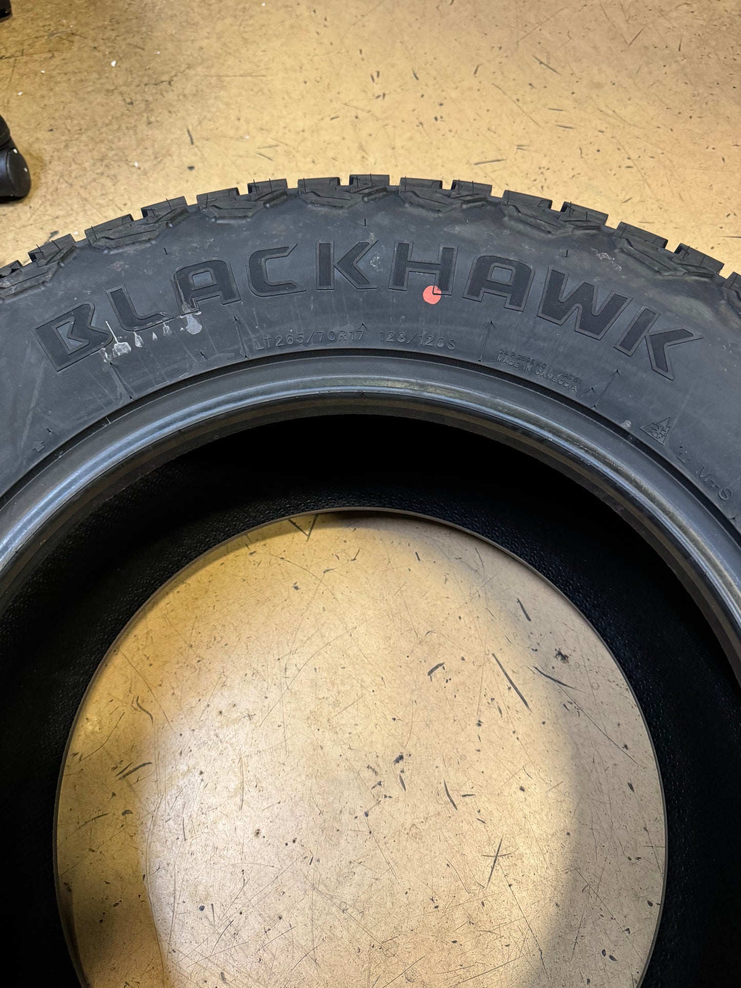 BLACKHAWK RIDGECRAWLER A/T BSW LT 265 70 17 123/120S 10PLY ALL TERRAIN TIRE 4120868V