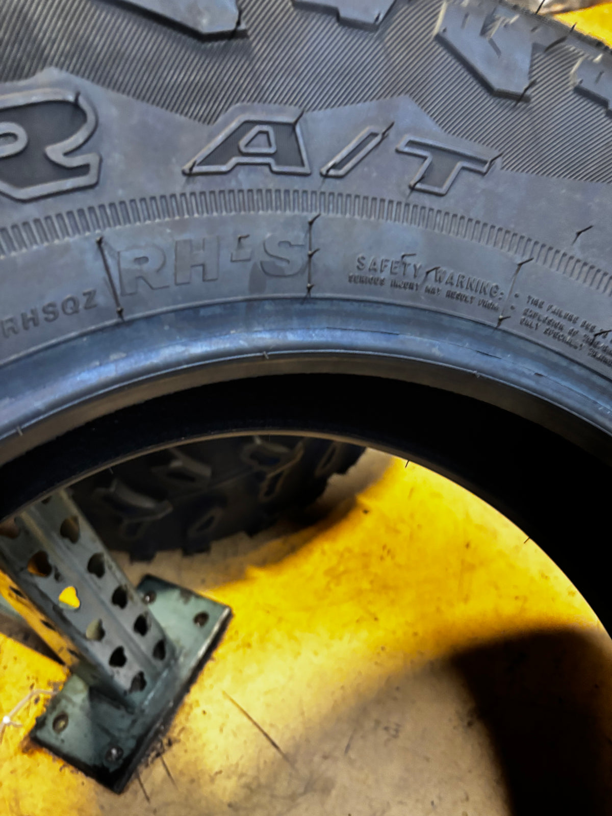 2 BRIDGESTONE DUELER A/T RH-S P 245 75 17 112T SL ALL TERRAIN TIRES 009426