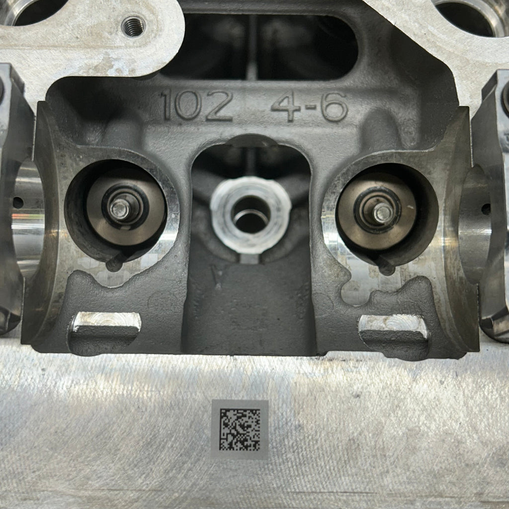 PORSCHE 911 11-16 CARRERA S 4S GTS RIGHT CYLINDER HEAD 9A1 104 112 8R