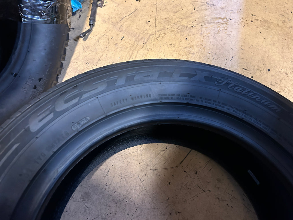 KUMHO ECSTA LX PLATINUM BSW P 185 65 15 88V  ALL SEASON TIRE 2108593