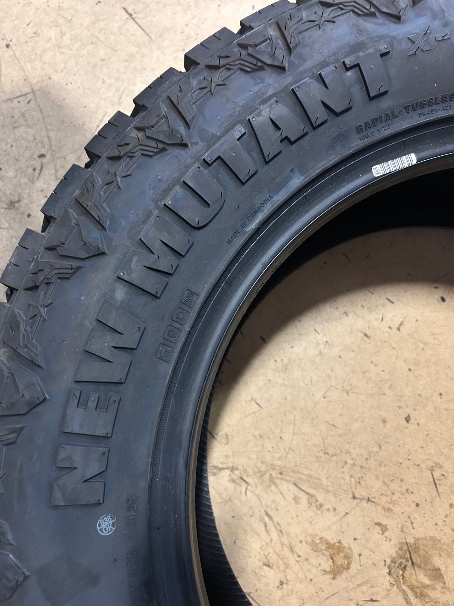 PREDATOR NEW MUTANT X-AT LT 285 60 20 125/122R 10PLY ALL TERRAIN TIRE PRXAT60