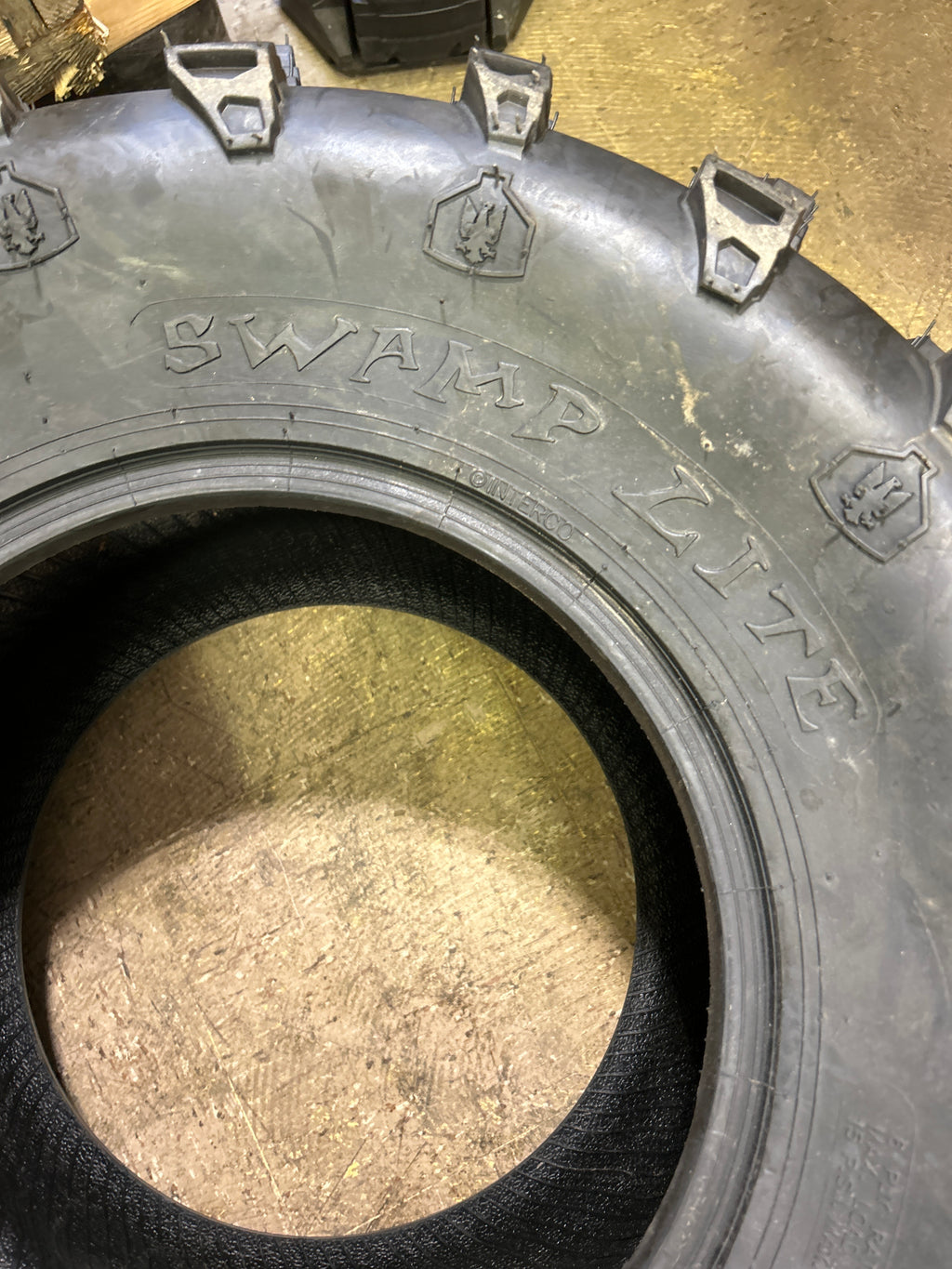 INTERCO SWAMP LITE BSW  AT27 12 12 60F 6PLY ATV/UTV TIRE SWL74