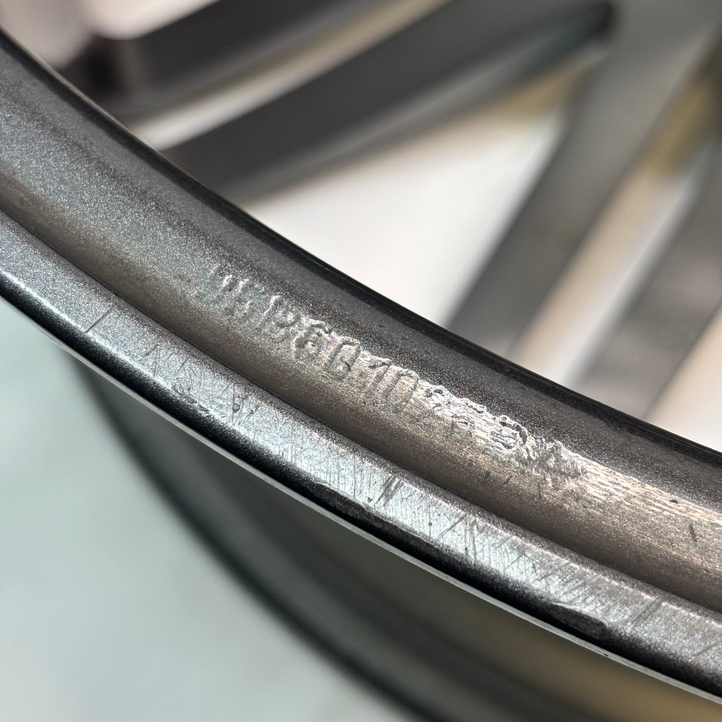 GENUINE PORSCHE MACAN 21 INCH STAGGERED SET F:21X9 ET26 R:21X10 ET26 WHEELS