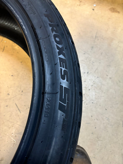 USED 8.5/32” OF 10/32” TOYO PROXES ST III P 265 40 22 106W XL ALL SEASON TIRE 247340
