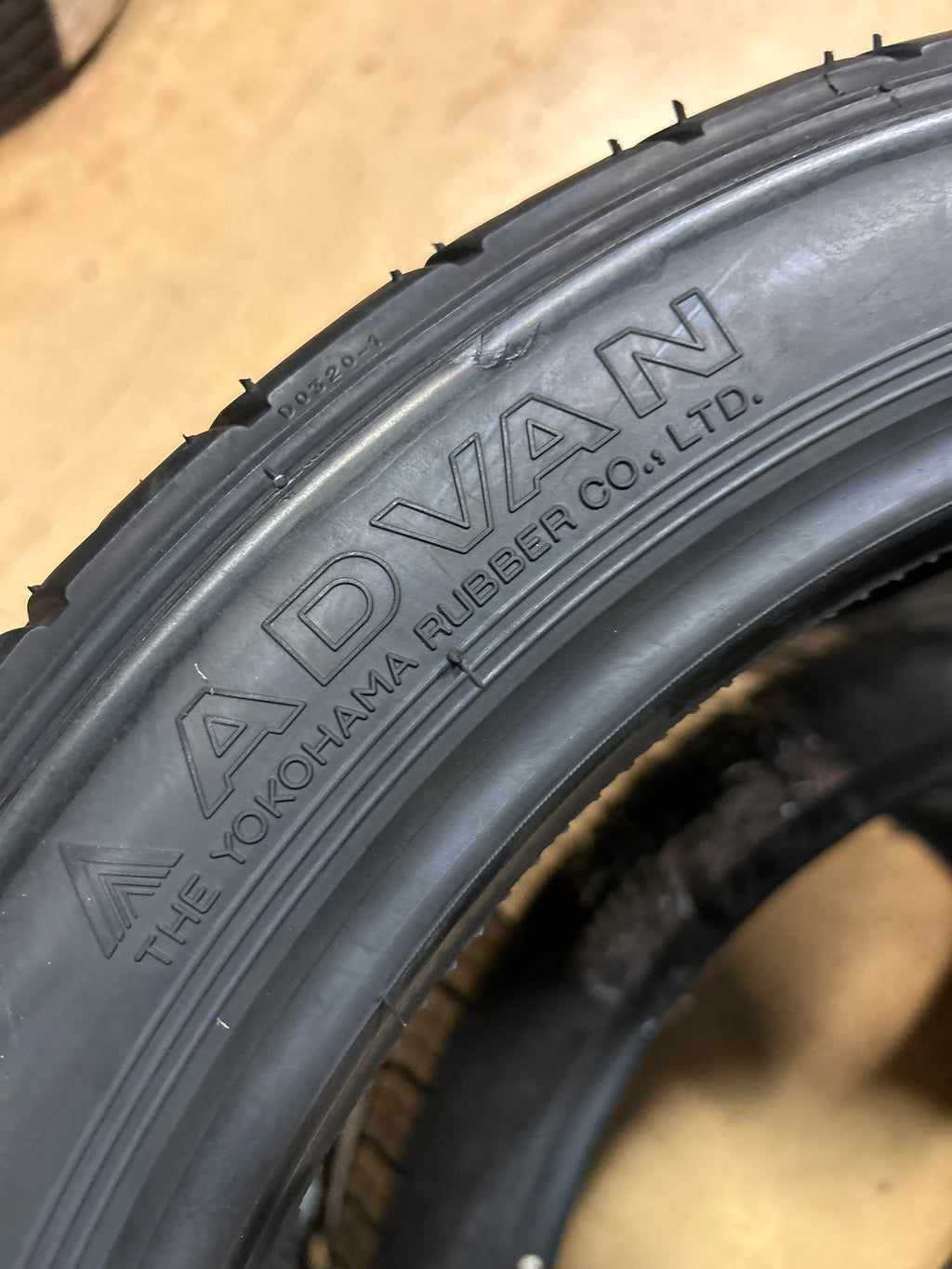 NOS YOKOHAMA ADVAN A006 BSW  250/650R18 W60  TIRE 150100642