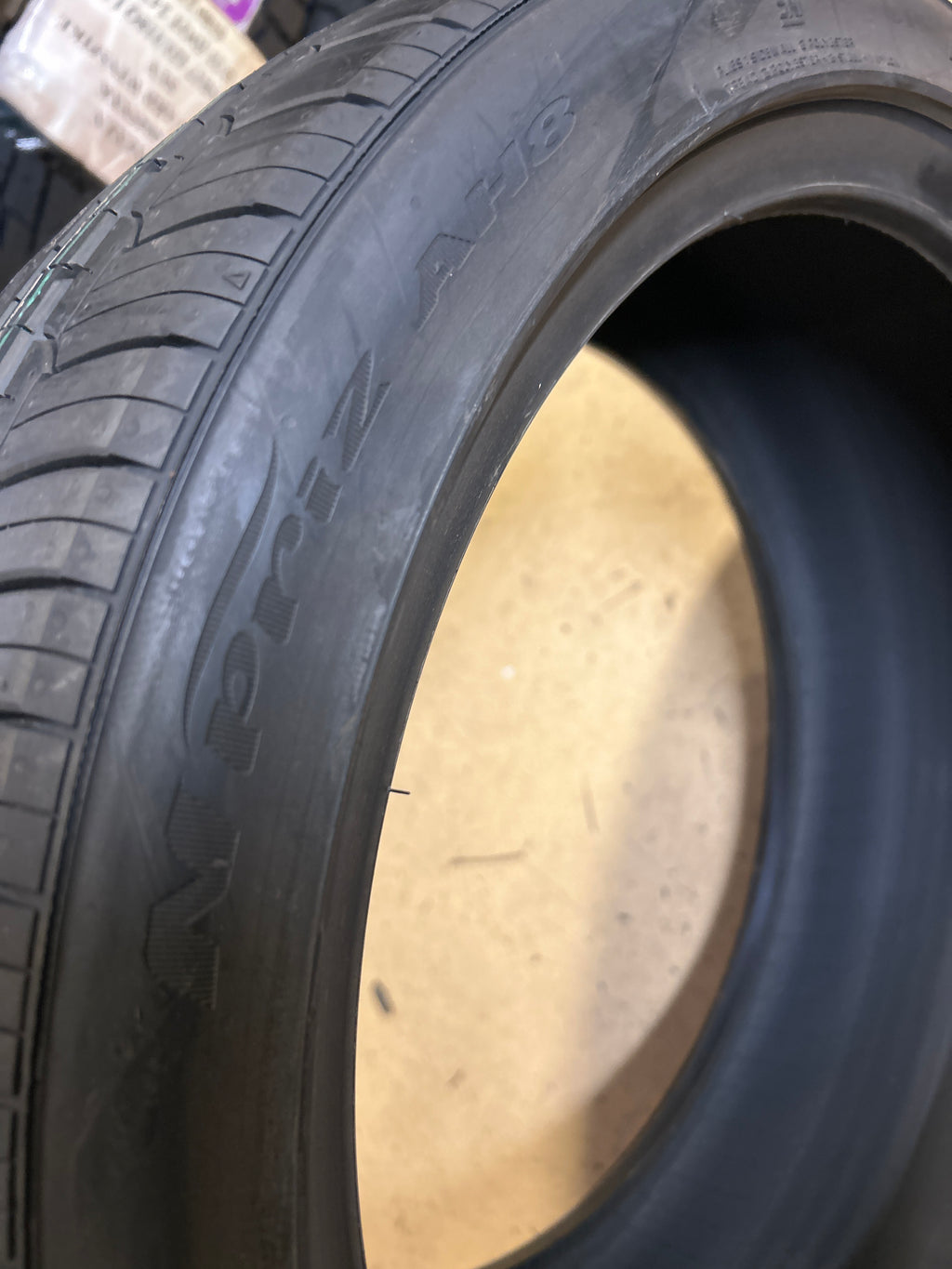 2 NEXEN NPRIZ AH8 BW P 225 40 18 88W ALL SEASON TIRE 14708NXXK