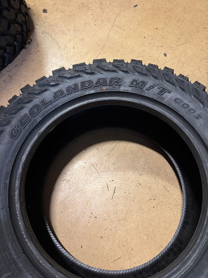 2 YOKOHAMA GEOLANDAR M/T G003 BSW LT 275 65 20 126/123Q  MUD TERRAIN TIRE 110133335