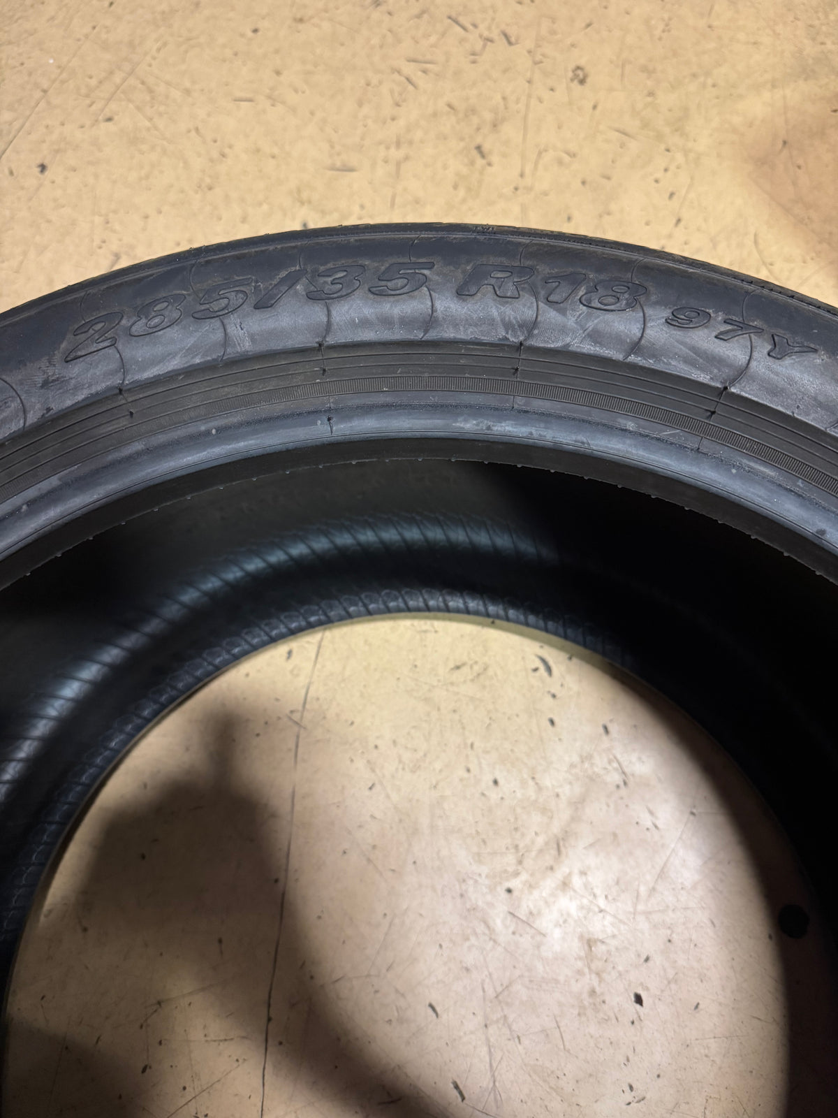 2 PIRELLI P ZERO (MO) BSW P 285 35 18 97Y SUMMER TIRE 2009300