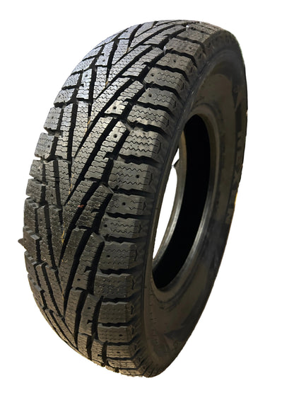 2 NOS NEXEN WINGUARD WINSPIKE SUV P 245 75 17 121/118 10PLY WINTER TIRE 14045NXK