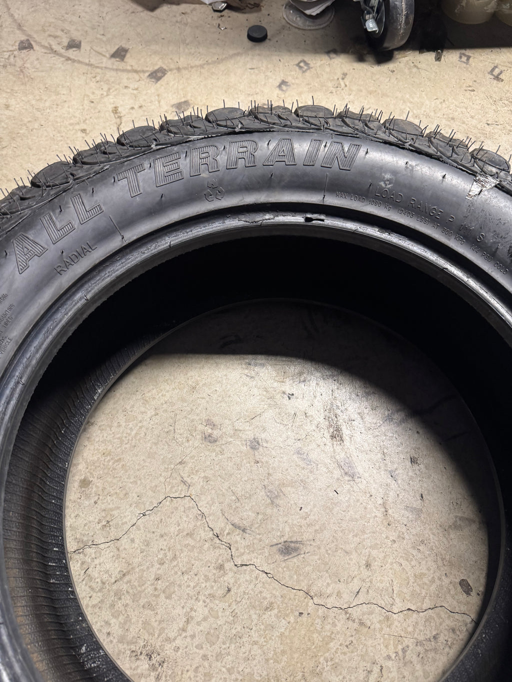 TREADWRIGHT AXIOM ALL TERRAIN BSW P 275 55 20 111S TIRE A275520P