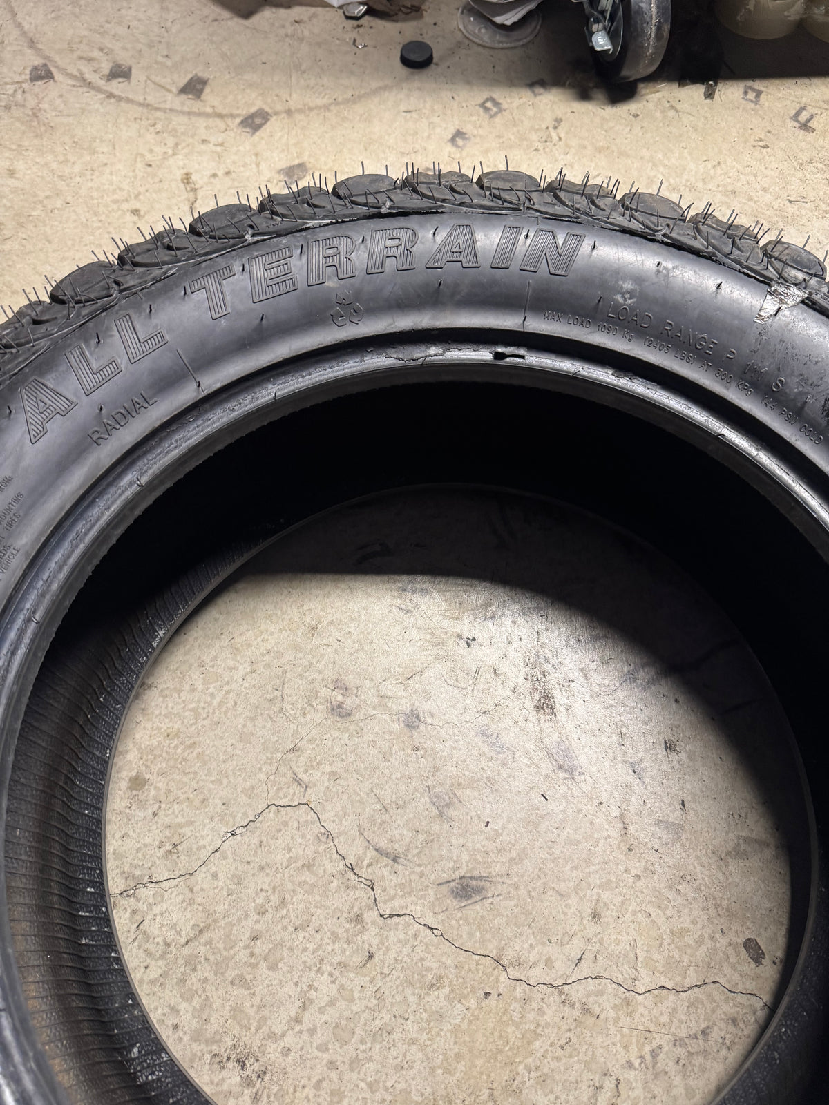 TREADWRIGHT AXIOM ALL TERRAIN BSW P 275 55 20 111S TIRE A275520P