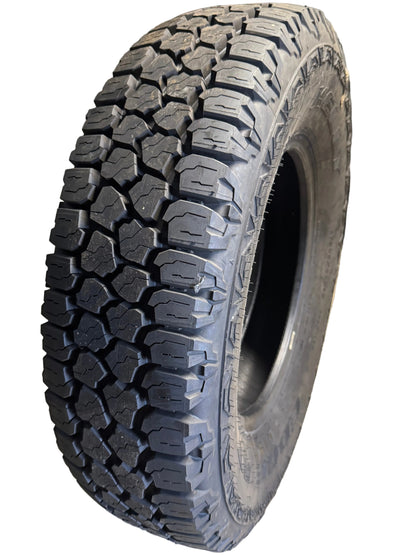 NOS KELLY EDGE AT BSW LT 235 80 17 120/117R 10PLY HIGHWAY TERRAIN TIRE 357730297