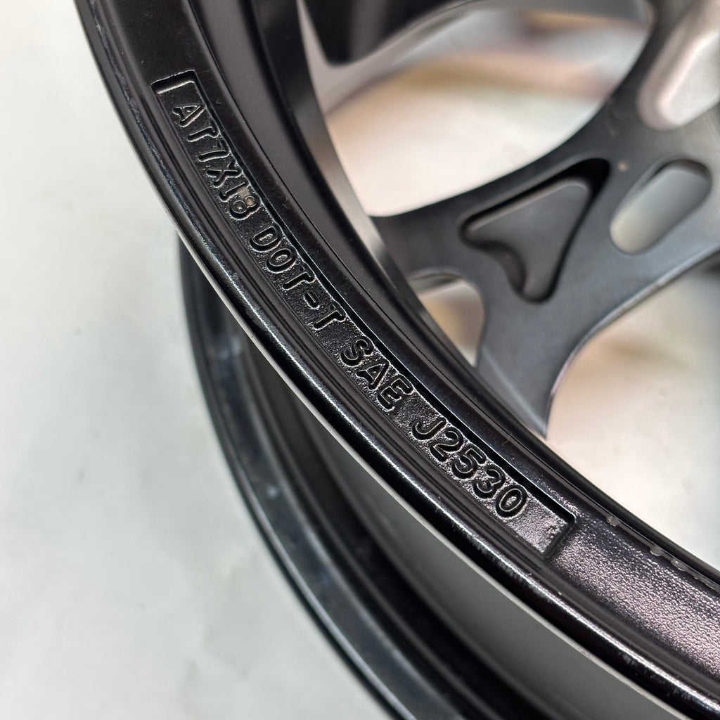FUEL UTV ALUMINUM RIM D778 RUNNER UTV 18X7 5X156 ET13 GLOSS BLACK MILLED CANDY BLUE FINISH