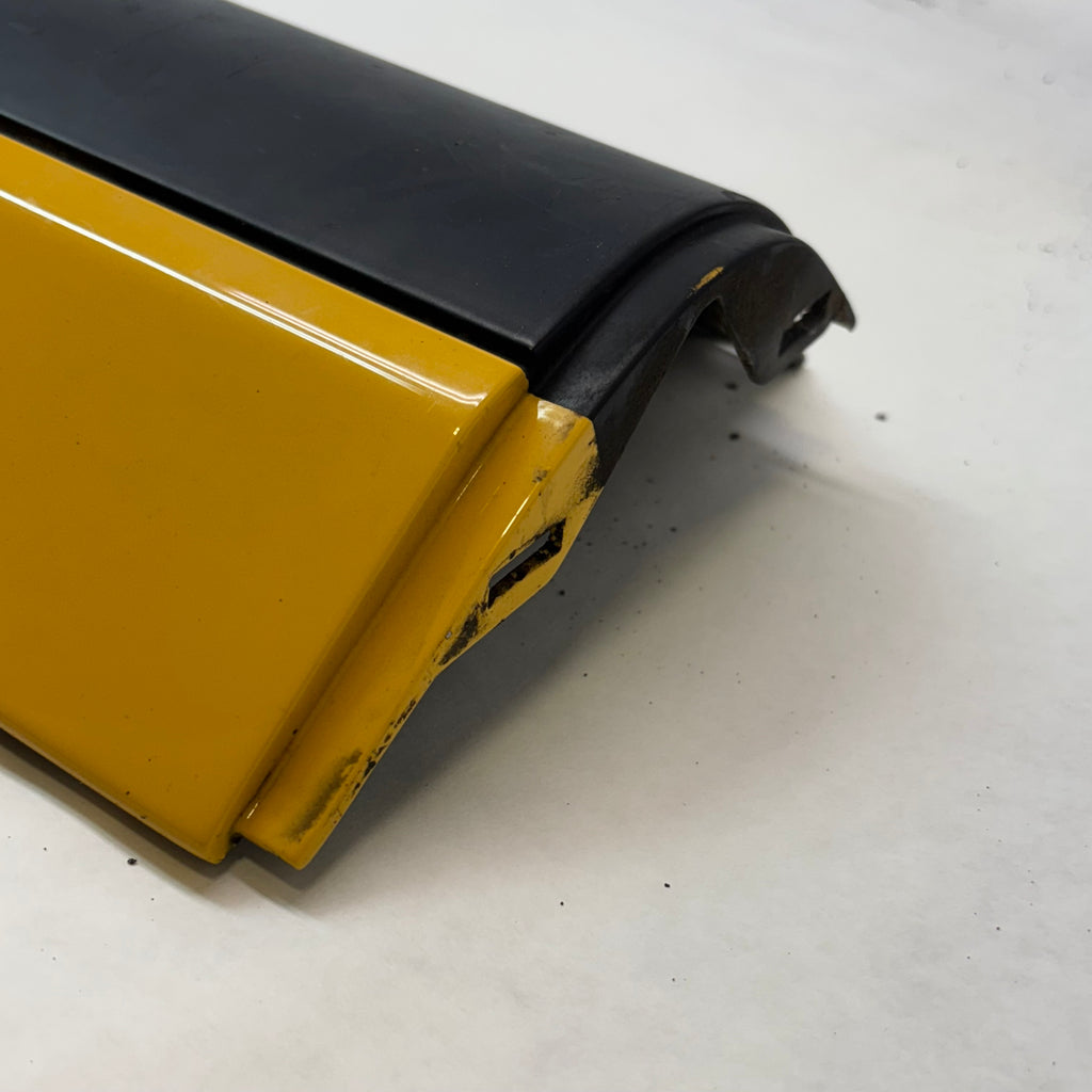 GENUINE PORSCHE RH ROCKER PANEL SPEED YELLOW 964 89-93