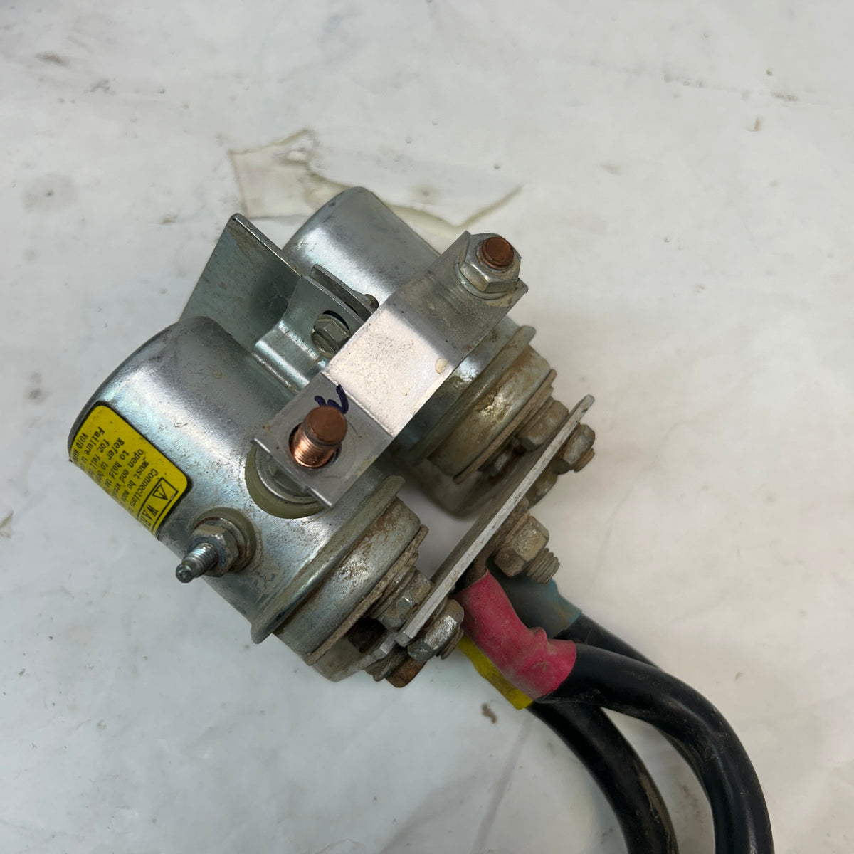 USED SUPERWINCH HUSKY 8 SERIES MASTER WINCH  2401