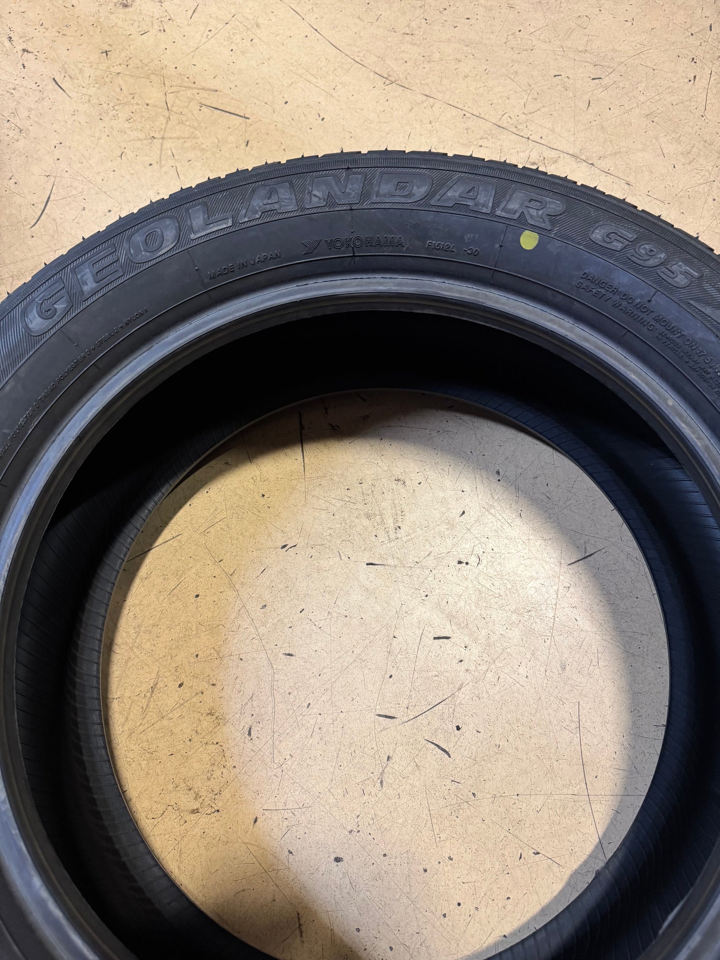 NOS YOKOHAMA GEOLANDAR G95A BSW P 225 55 17 95H ALL SEASON TIRE 110193210