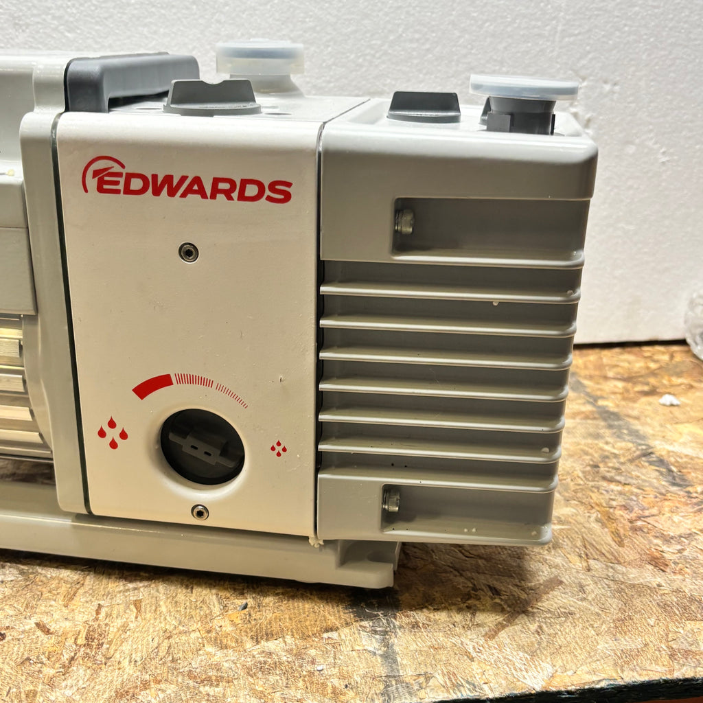 EDWARDS RV3 ROTARY VANE VACUUM PUMP 220-240V 50/60HZ (NEEDS REPAIR)