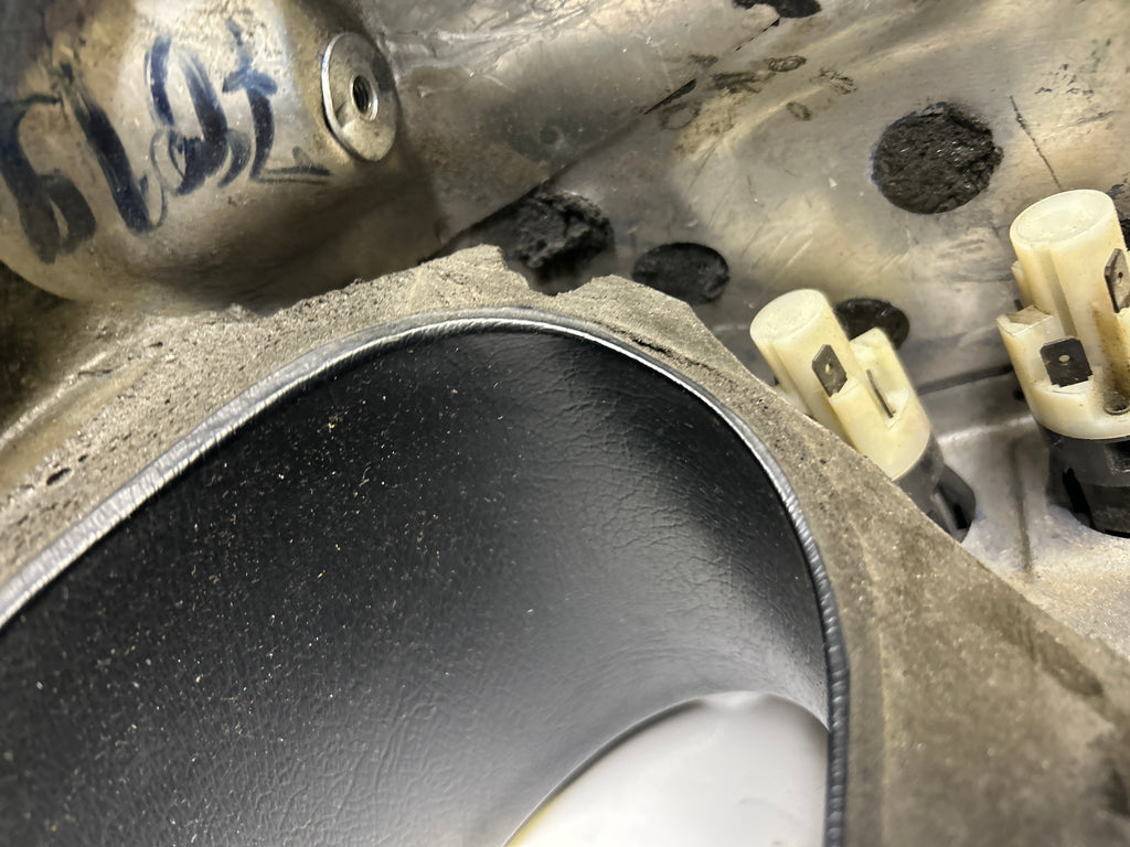 PORSCHE 78-89 PORSCHE 928 BLACK CLUSTER POD TRIM