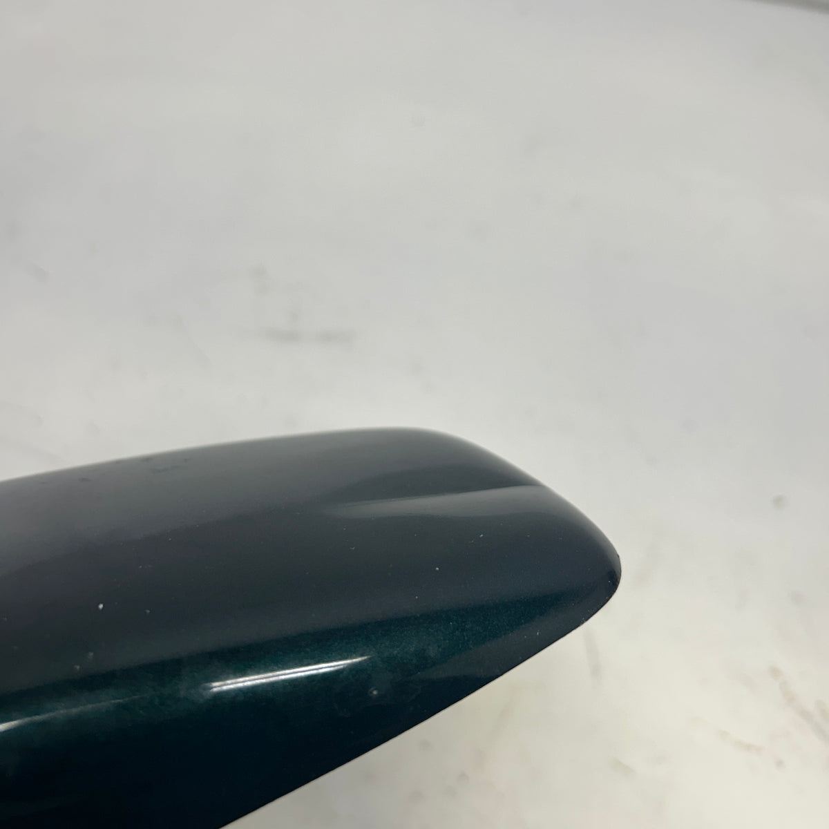 PORSCHE DOOR MIRROR HOUSING LEFT SIDE CONTAINS SOME SLIGHT DAMAGE  91173102603