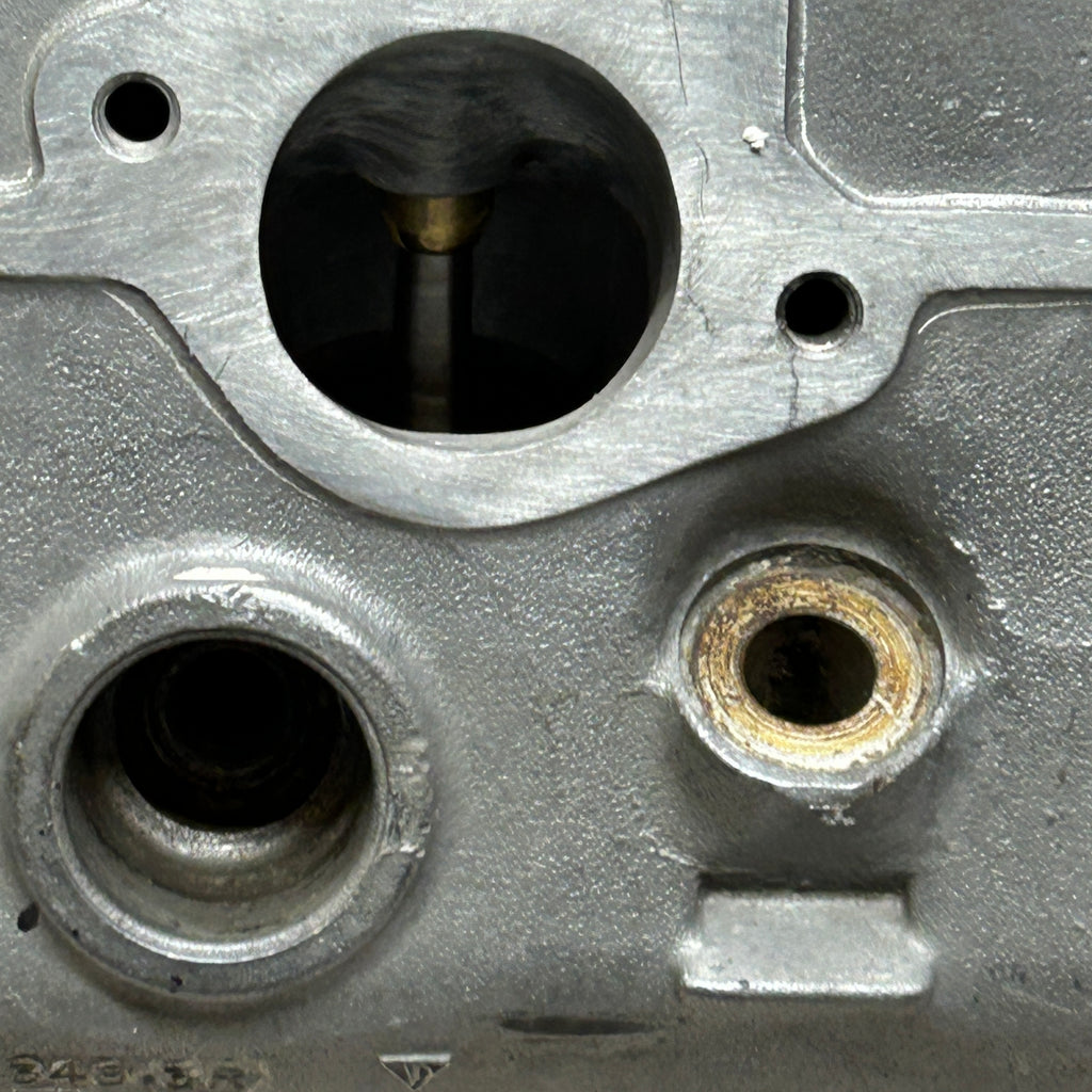 USED PORSCHE 928 S2 4.7L V8 CYLINDER HEAD 9281043483R