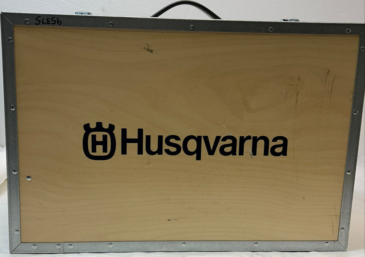 HUSQVARNA CORDLESS CORE DRILL W/ 2 BATTERIES & CHARGER DM 540I