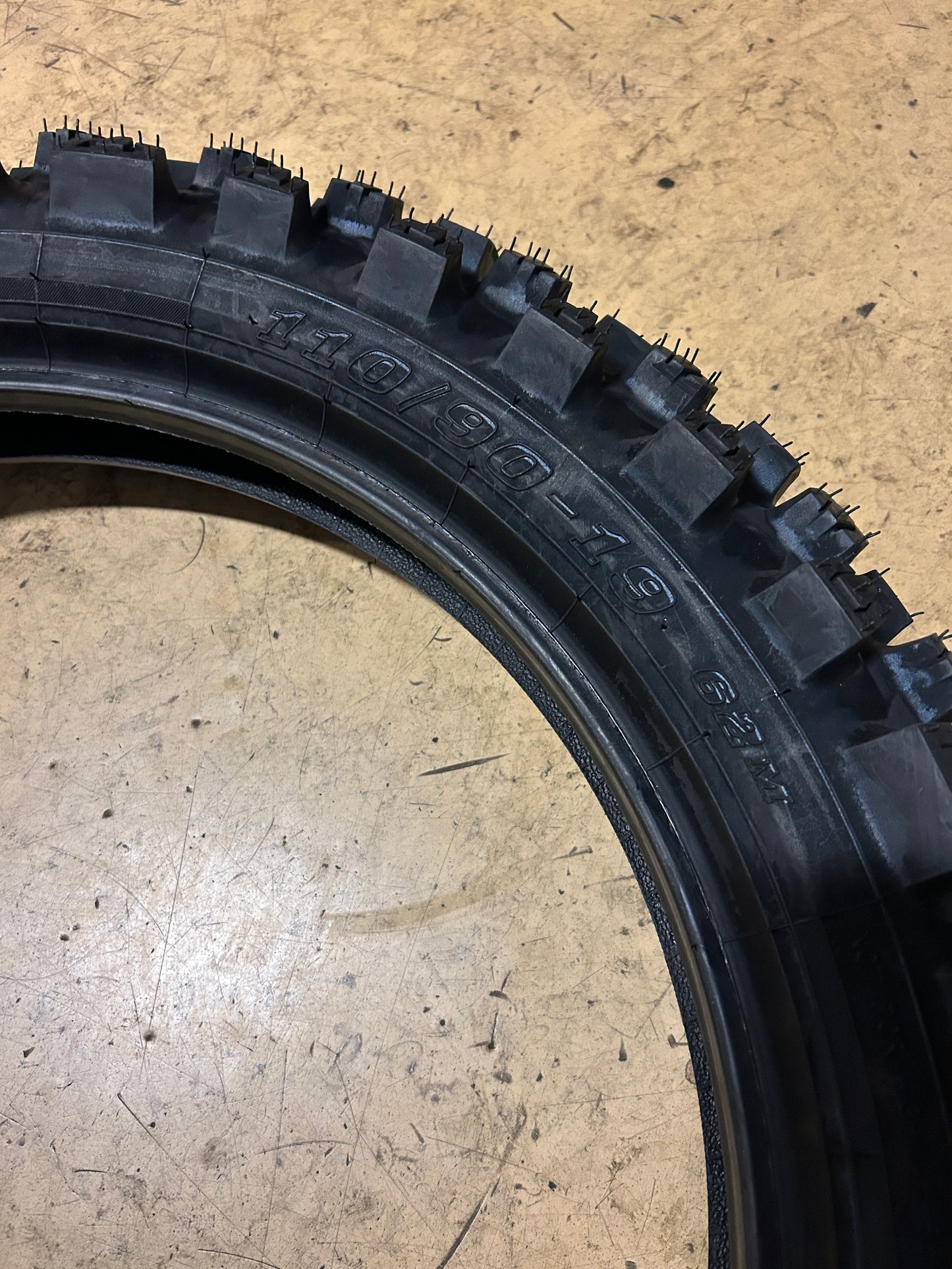 DUNLOP GEOMAX MX53 BSW  110 90 19 62M REAR DIRT BIKE TIRE 45236424