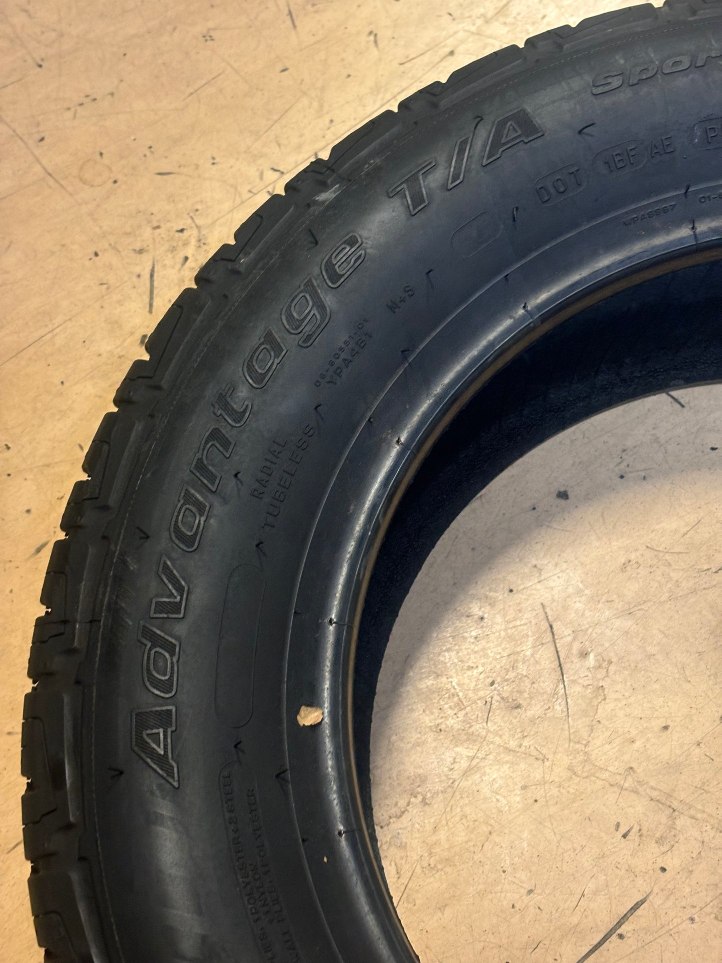 BFGOODRICH ADVANTAGE T/A SPORT P 195 65 15 91H SL ALL SEASON TIRE 12687