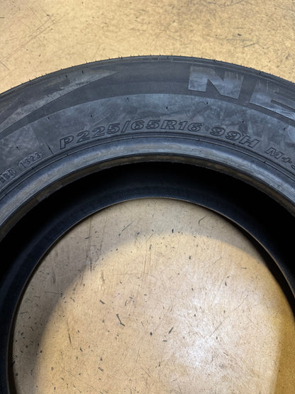 NEXEN CP672 BSW P  225 65 16 99H ALL SEASON TIRE 11210NXK