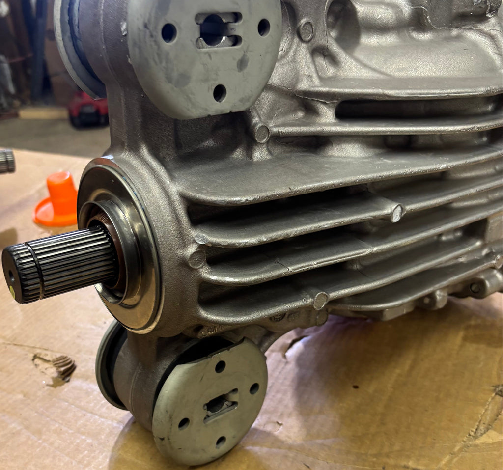 GENUINE FORD REAR DIFFERENTIAL 20-24 EXPLORER L1MW 4000 GE