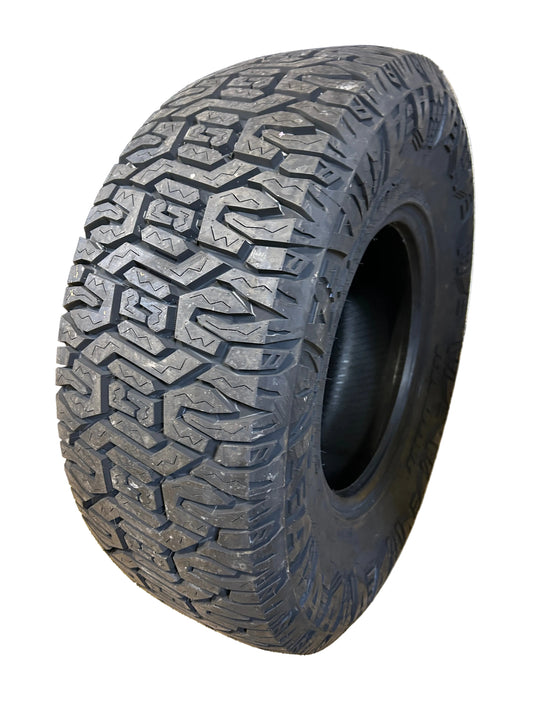 RADAR RENEGADE A/T PRO BSW LT 35 12.5 17 121R 10PLY ALL TERRAIN TIRE RACSTH0003