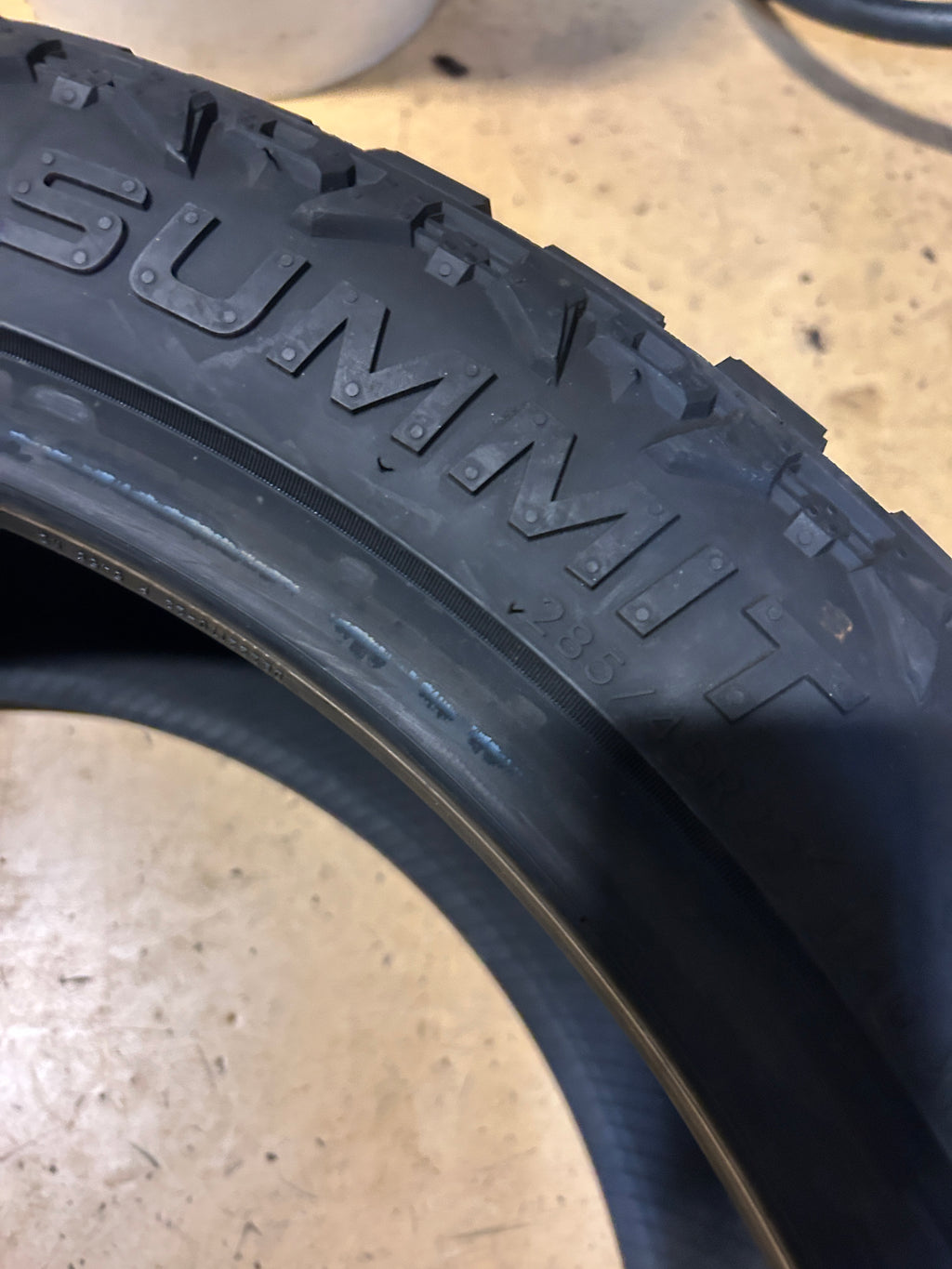 SUMMIT TRAIL CLIMBER RT BSW P 285 45 22 114Q XL RUGGED TIRE 1600703