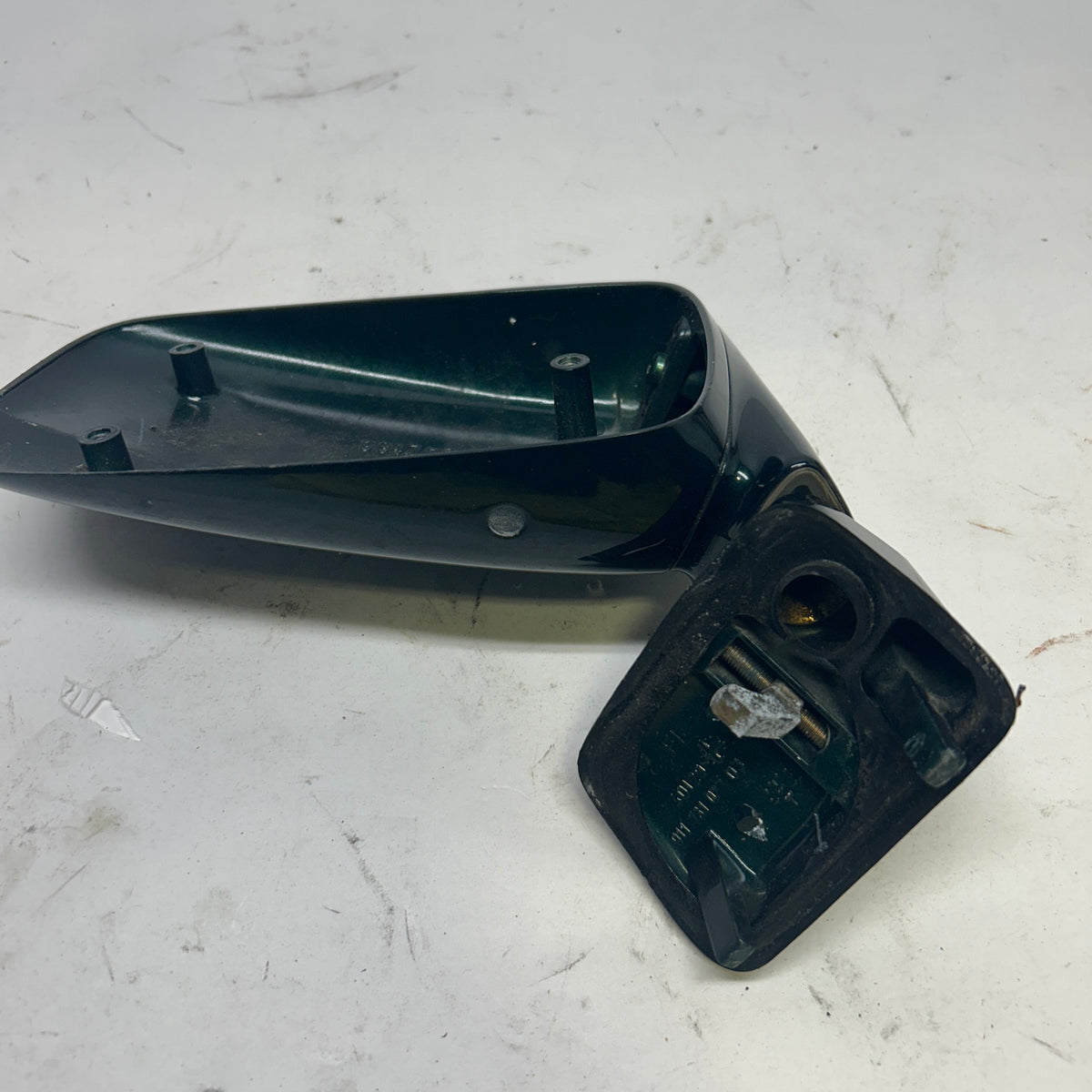 PORSCHE DOOR MIRROR HOUSING LEFT SIDE CONTAINS SOME SLIGHT DAMAGE  91173102603