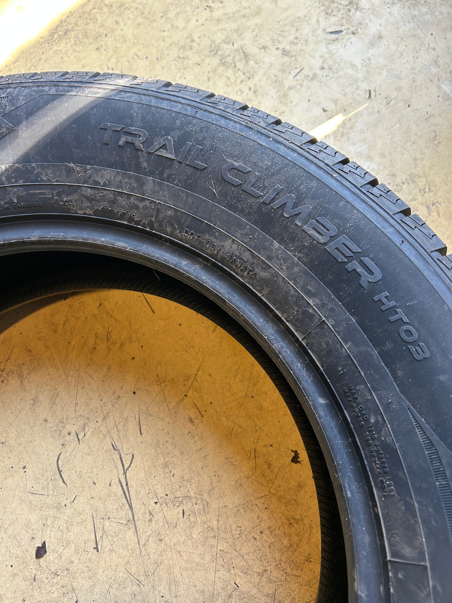 SUMMIT TRAIL CLIMBER HT03 BSW P 275 60 20 115T HIGHWAY TIRE 20744