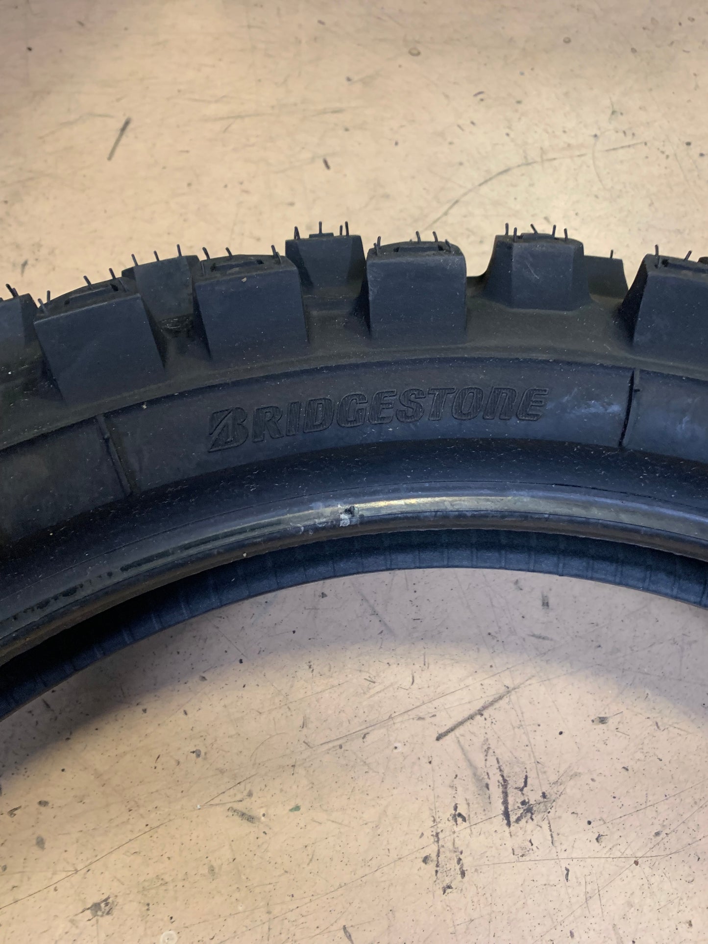 BRIDGESTONE BATTLECROSS X31 BSW P 110 90 19 62M REAR MOTORCYCLE TIRE 13849