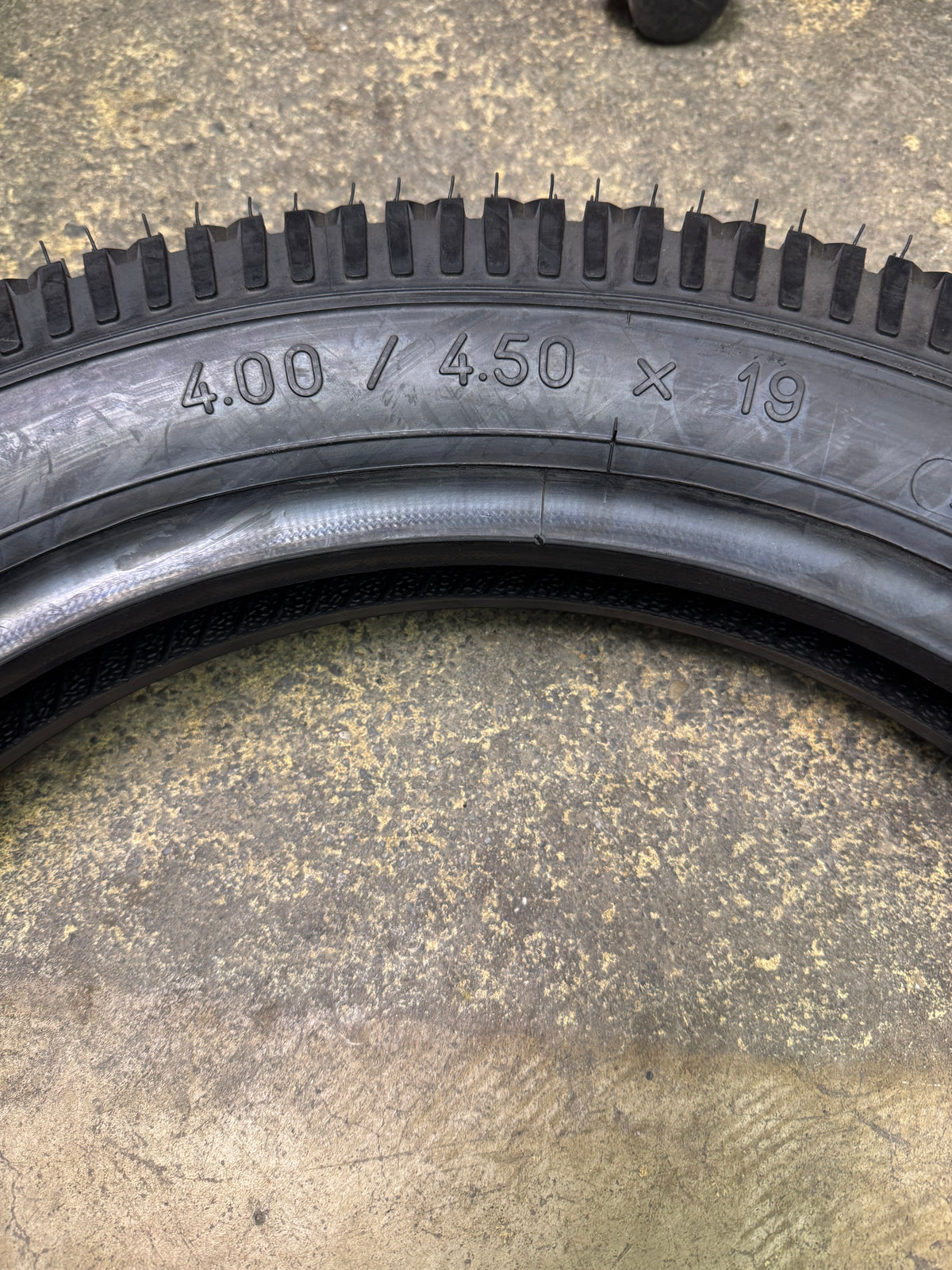 MICHELIN COMFORT BIBENDUM BSW 4 4.5 19 VINTAGE TIRE 72898