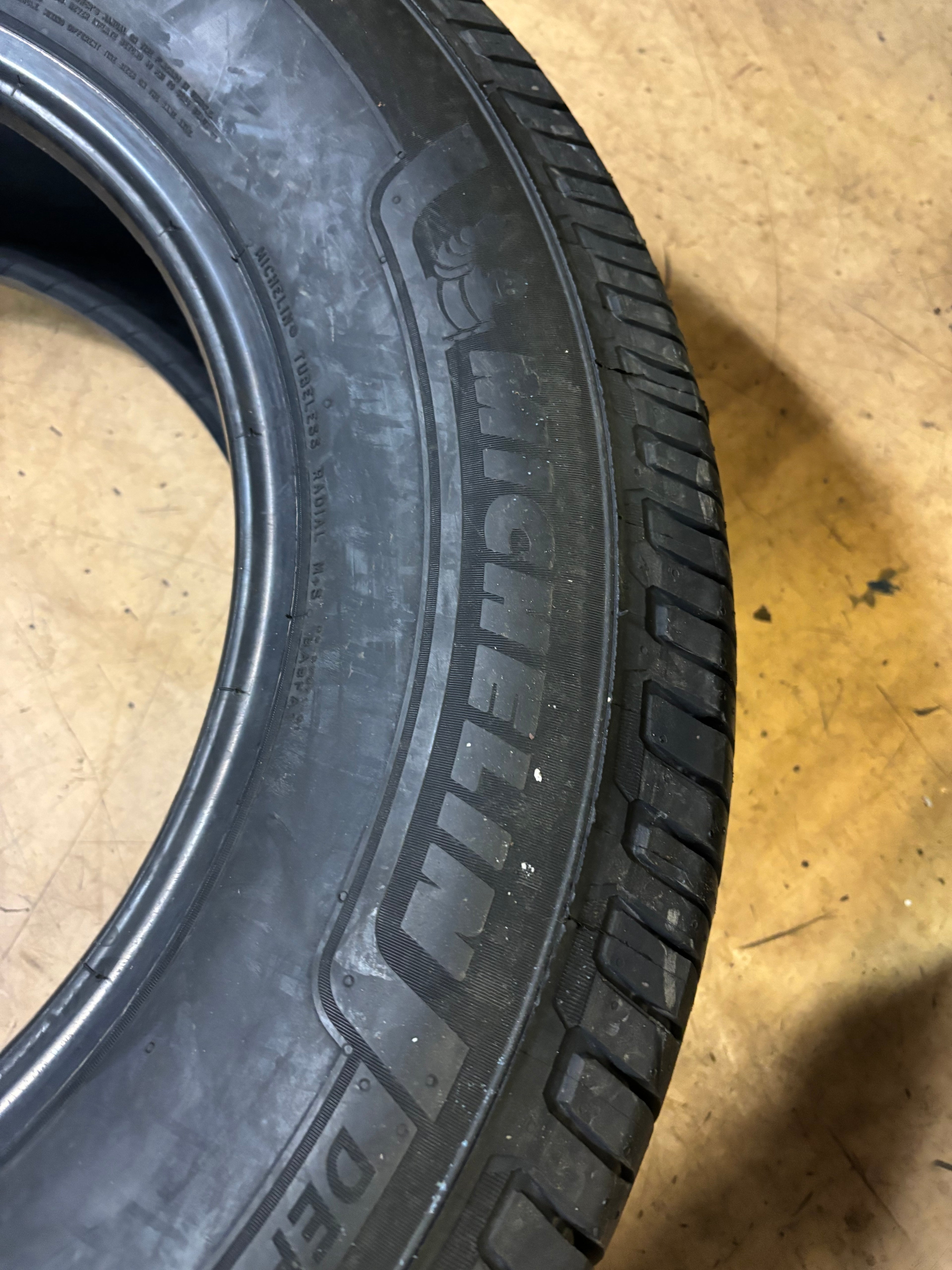 MICHELIN DEFENDER LTX M/S 2 BSW P 275 65 18 116T ALL SEASON TIRE 09590