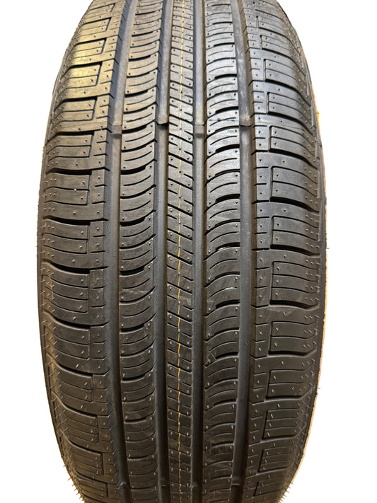 NOS NEXEN NPRIZ AH5 BSW P 215 65 17 98T ALL SEASON TIRE 15143NXK