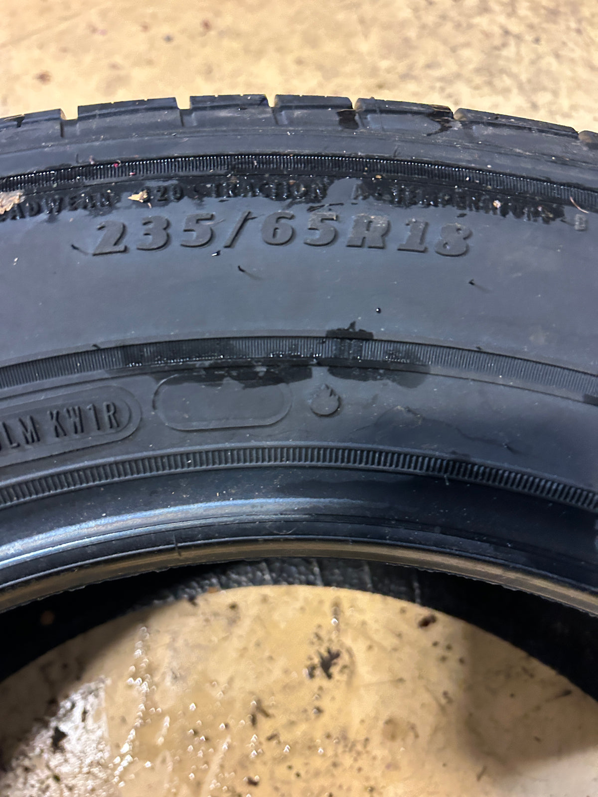 GOODYEAR ASSURANCE MAXLIFE 2 BSW P 235 65 18 106V TOURING TIRE 110022702