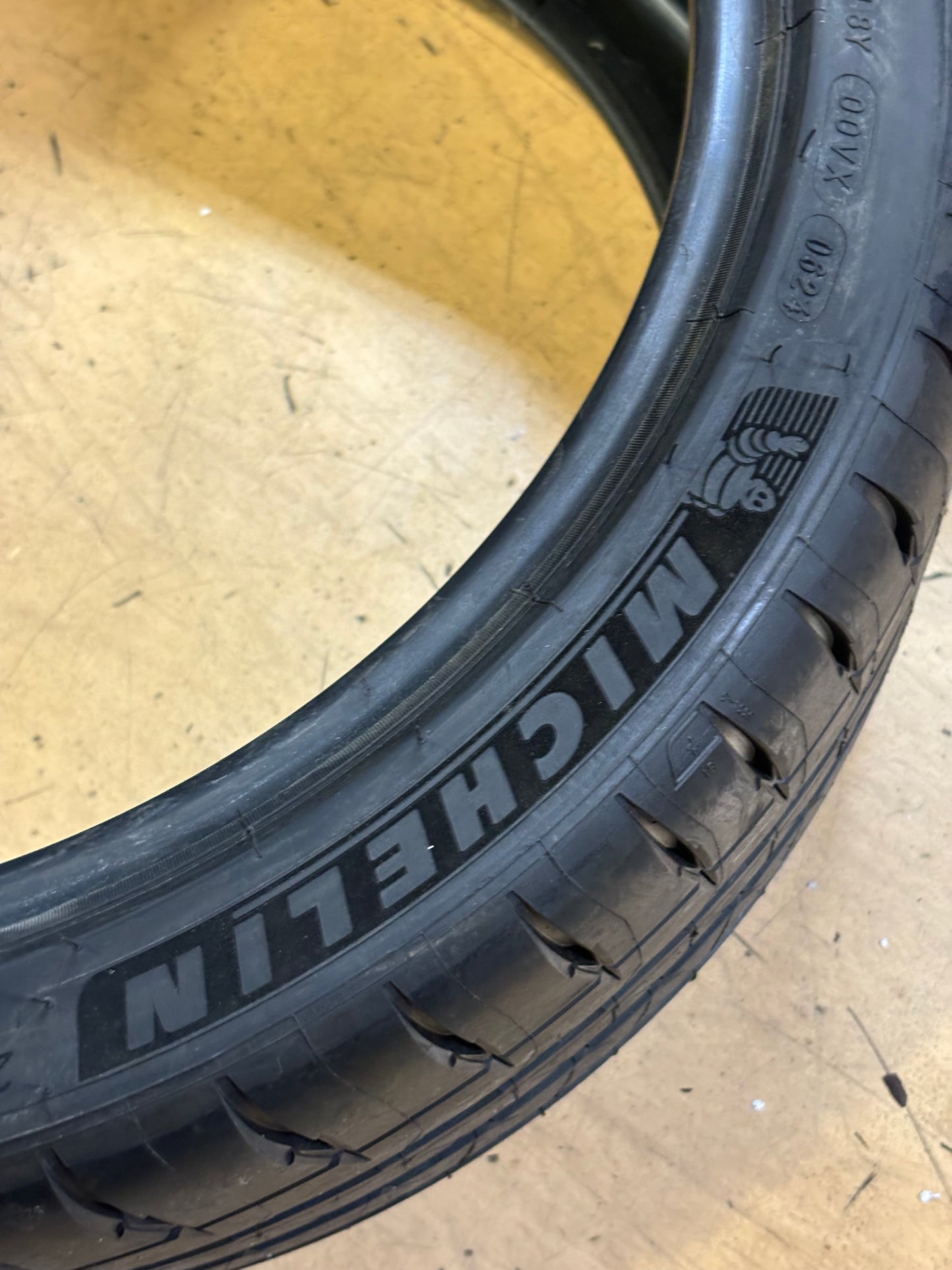 MICHELIN PILOT SPORT 4 S P 245 35 18 92Y XL ALL SEASON TIRE 76950
