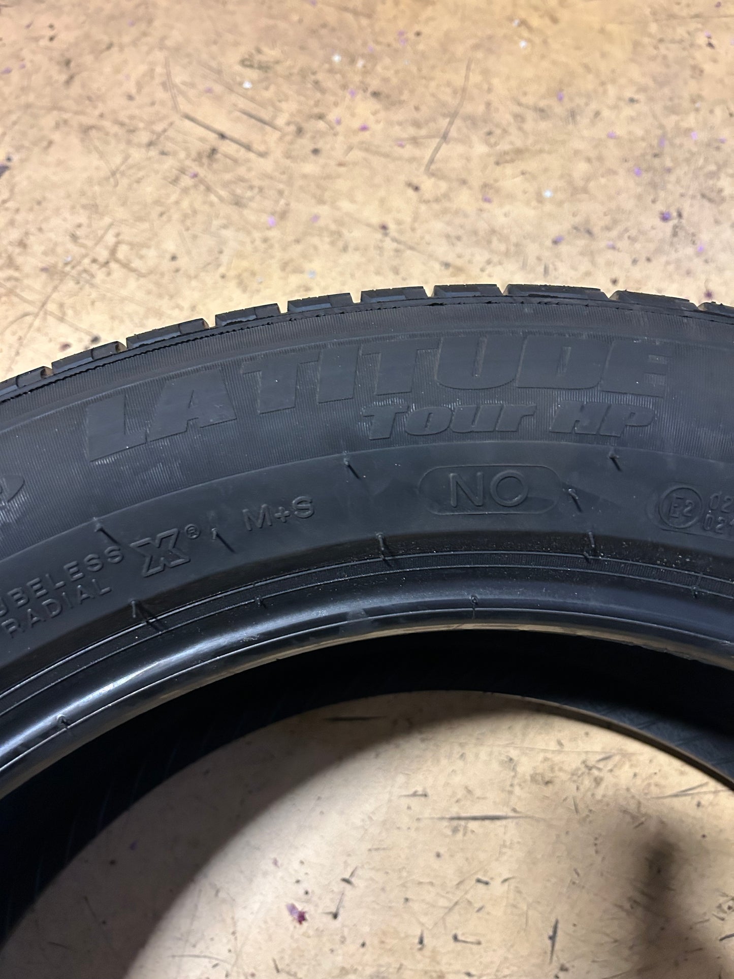 MICHELIN LATITUDE TOUR HP (N0) BSW P 235 55 19 101V N0 ALL SEASON TIRE 15474