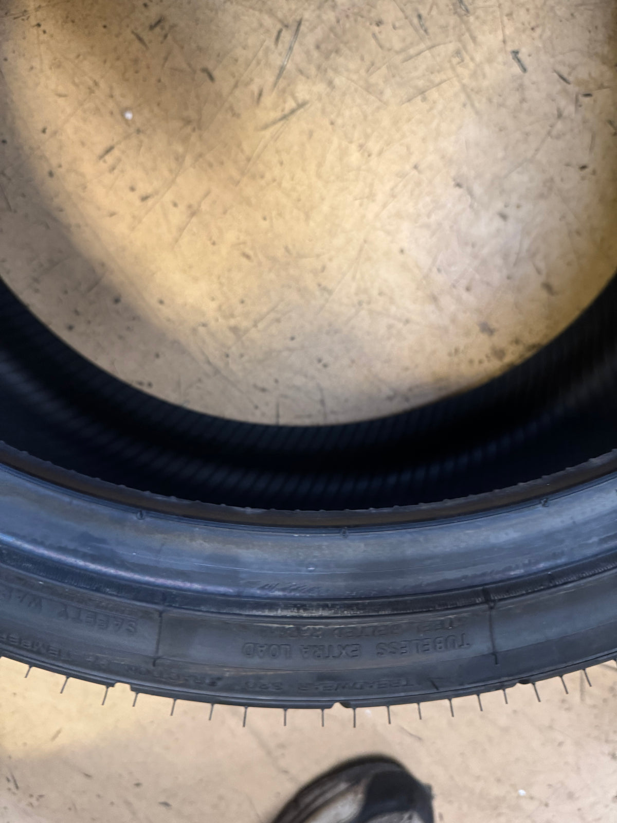 NITTO NT555 G2 BSW P 235 35 20 92W XL UHP TIRE 211720