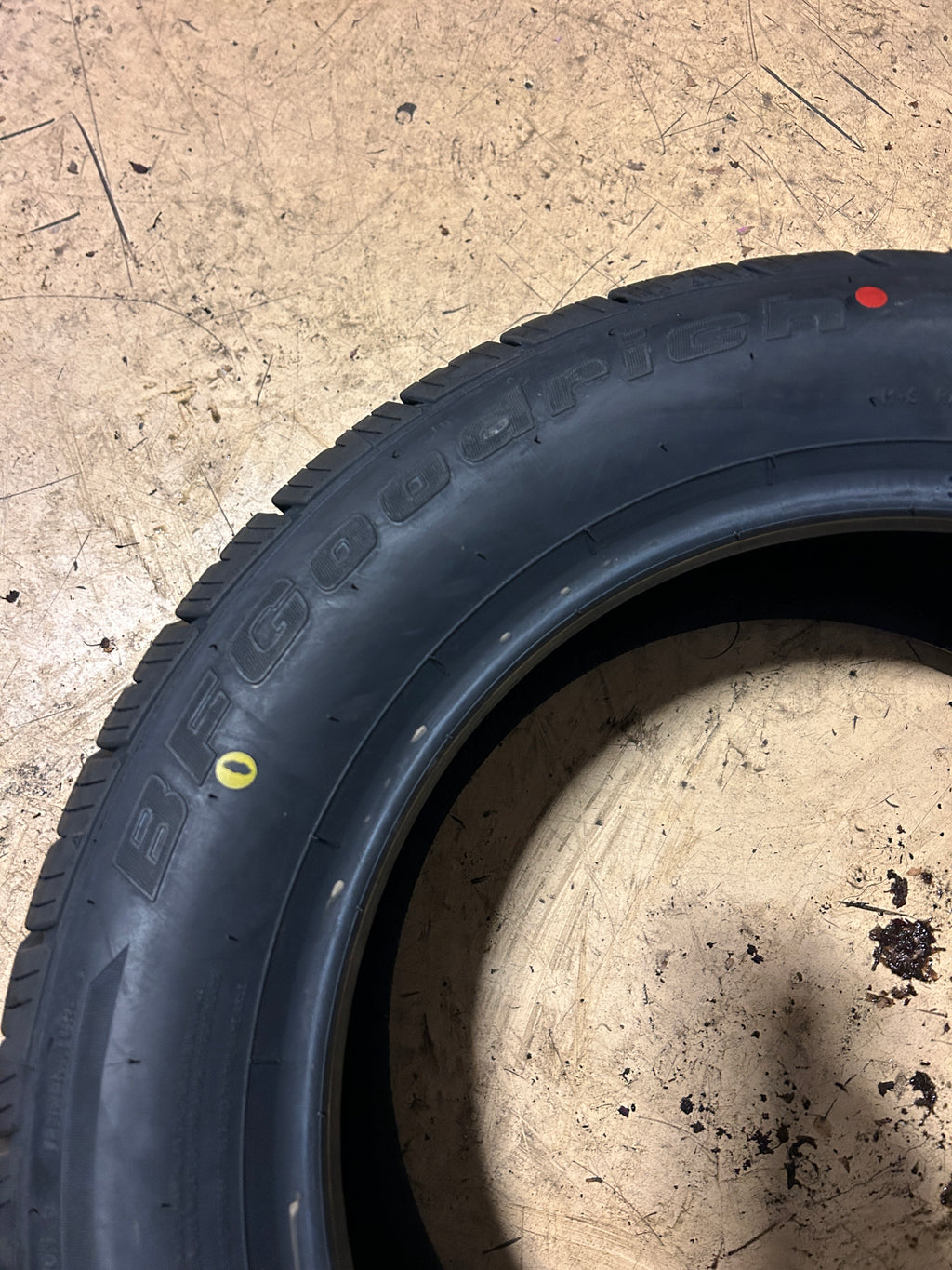 BFGOODRICH ADVANTAGE CONTROL BSW P 185 60 15 84H ALL SEASON TIRE 61141